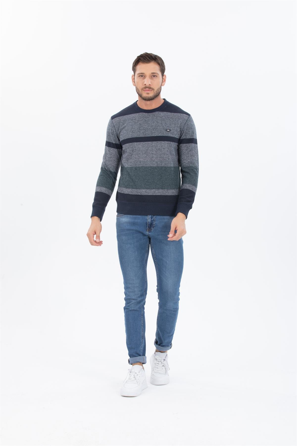 Yuvarlak Yaka Sweatshirt 