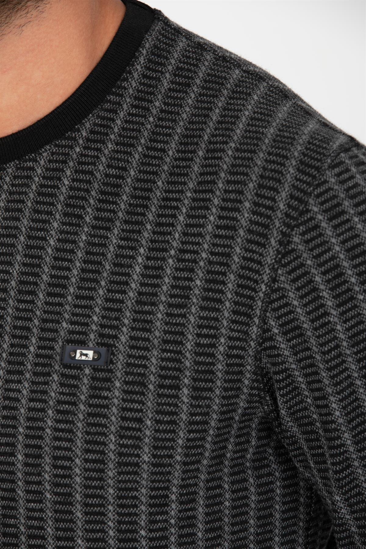 Yuvarlak Yaka Sweatshirt 