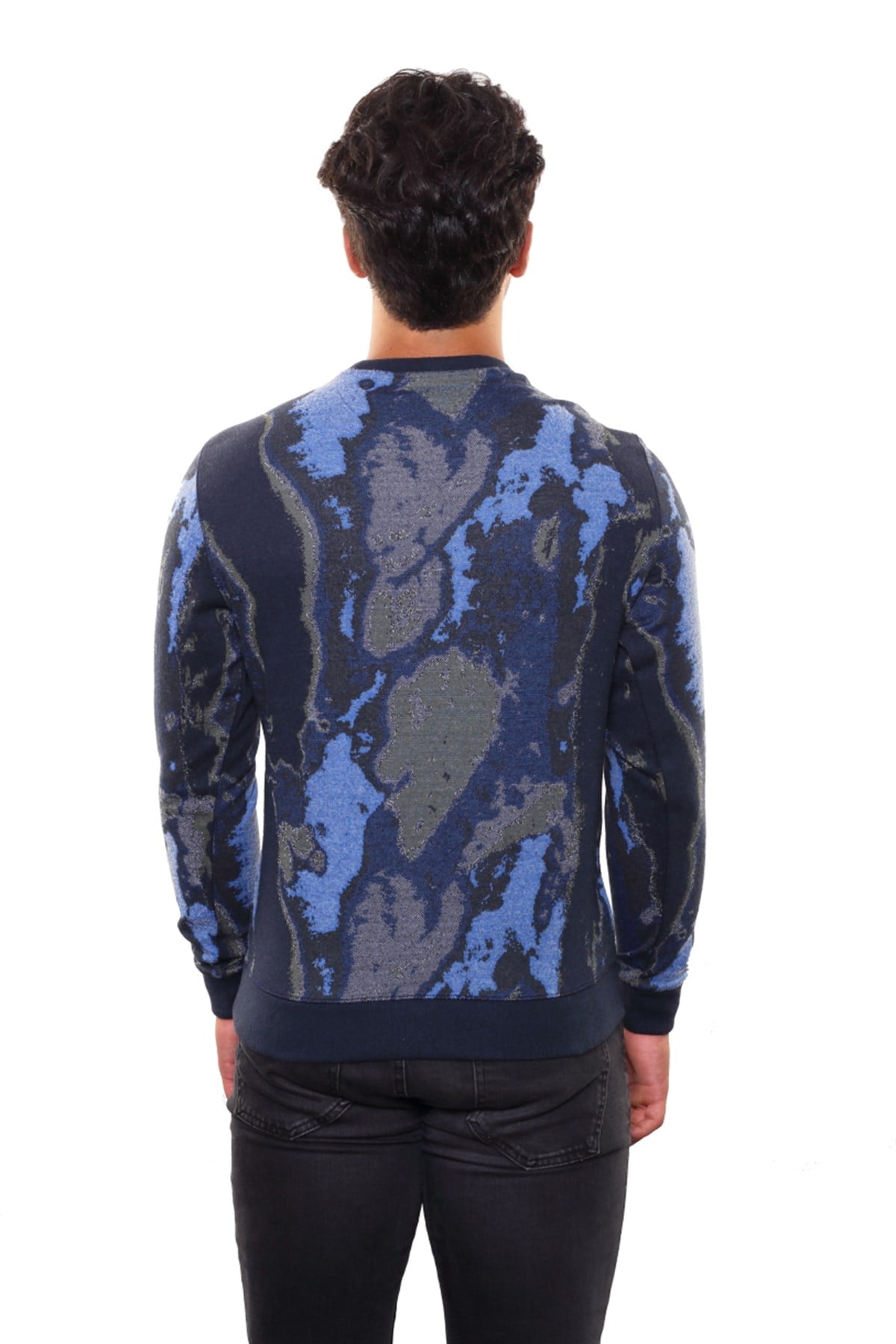 Yuvarlak Yaka Sweatshirt 