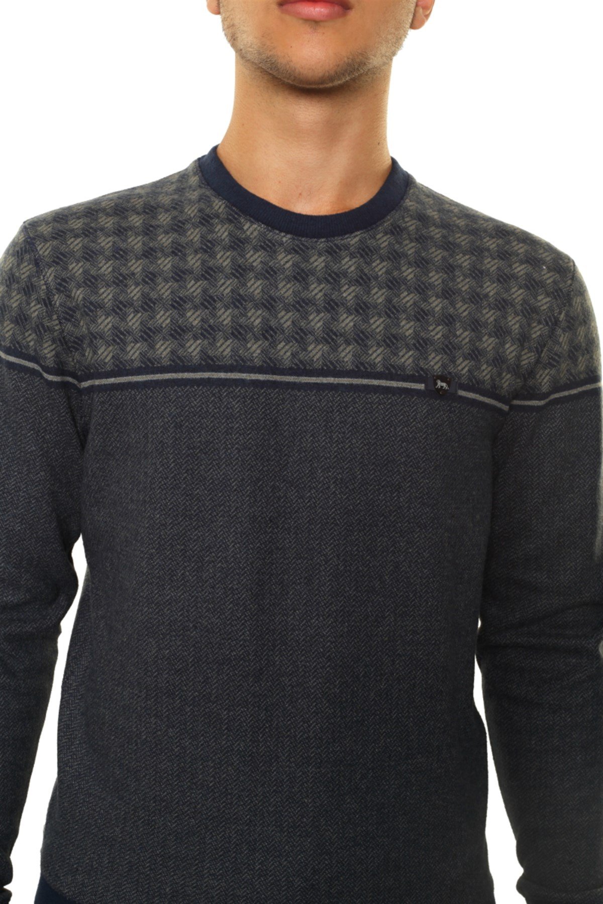Yuvarlak Yaka Sweatshirt 