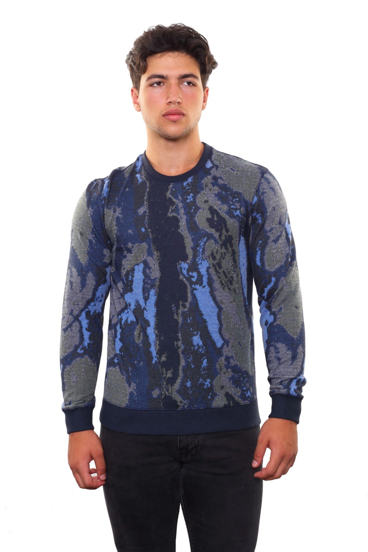 Yuvarlak Yaka Sweatshirt 