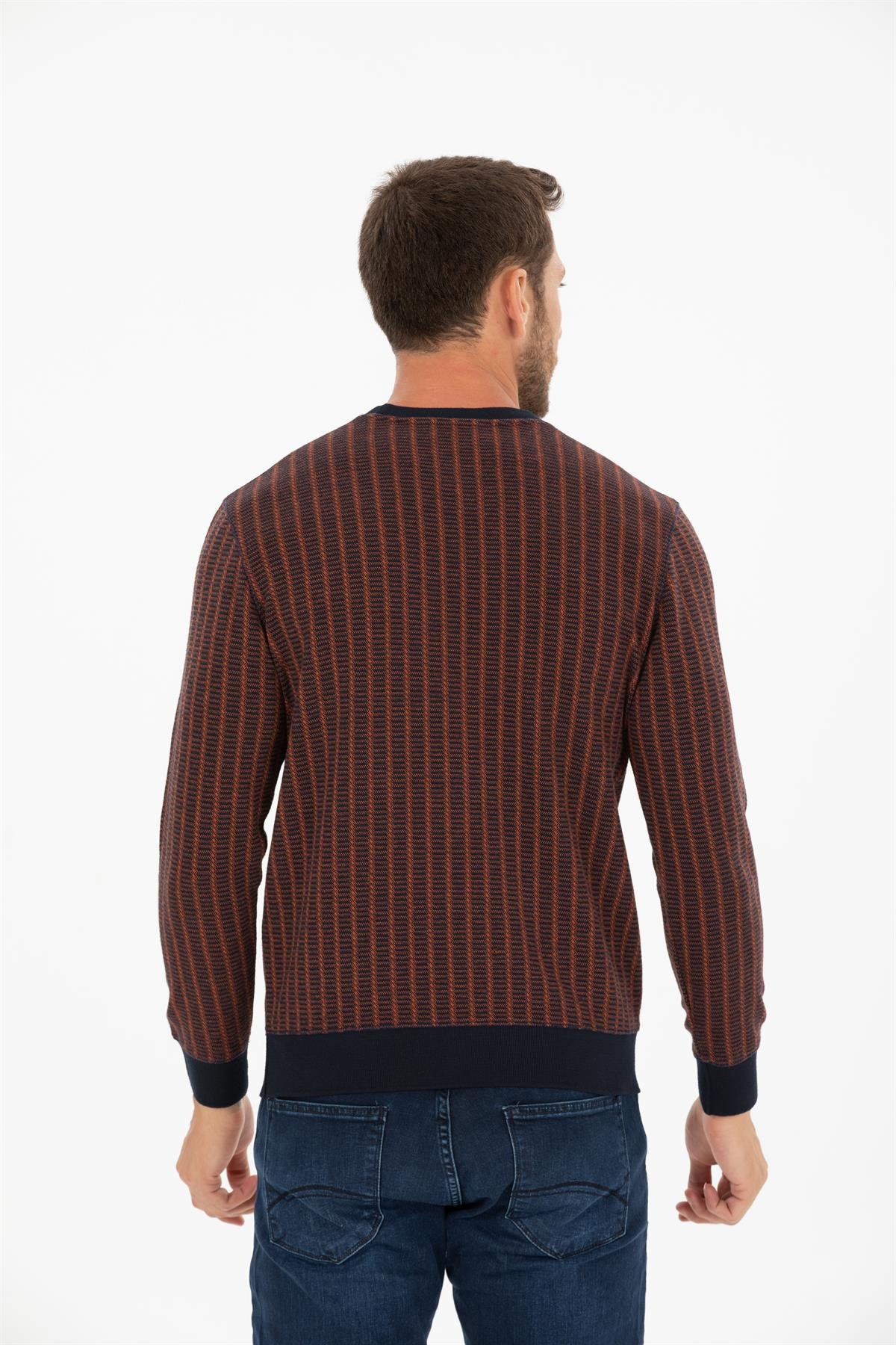 Yuvarlak Yaka Sweatshirt 