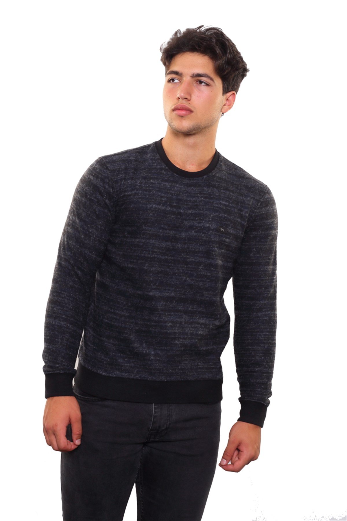 Yuvarlak Yaka Sweatshirt 