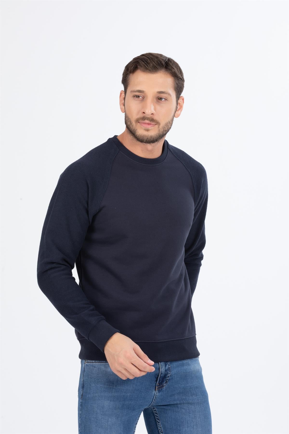 Yuvarlak Yaka Sweatshirt 
