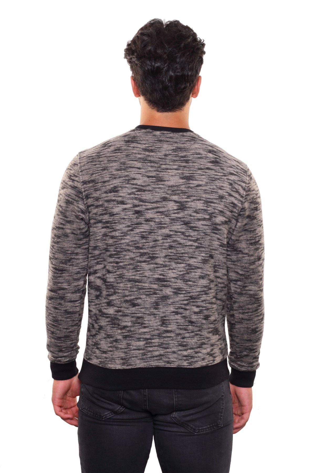Yuvarlak Yaka Sweatshirt 