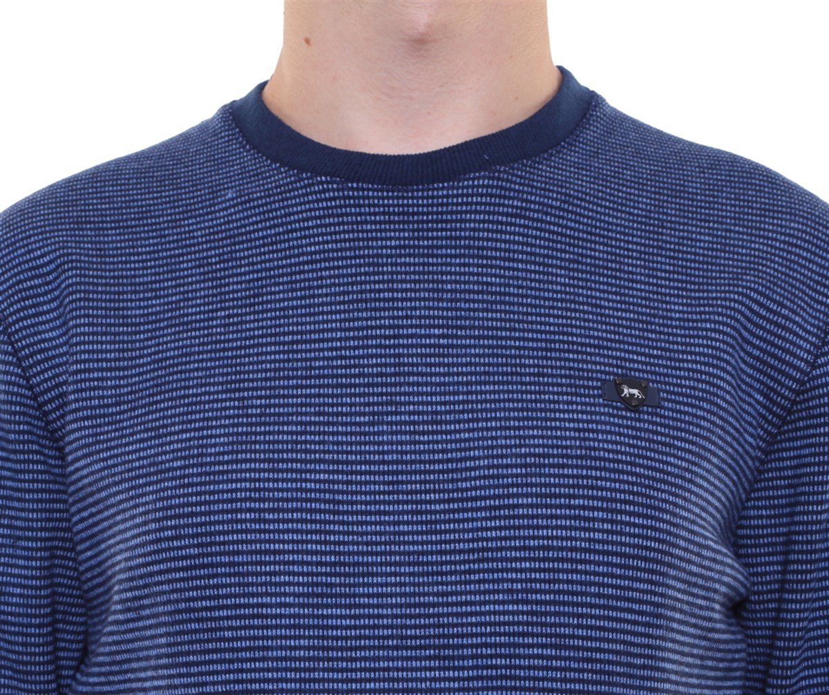 Yuvarlak Yaka Sweatshirt 