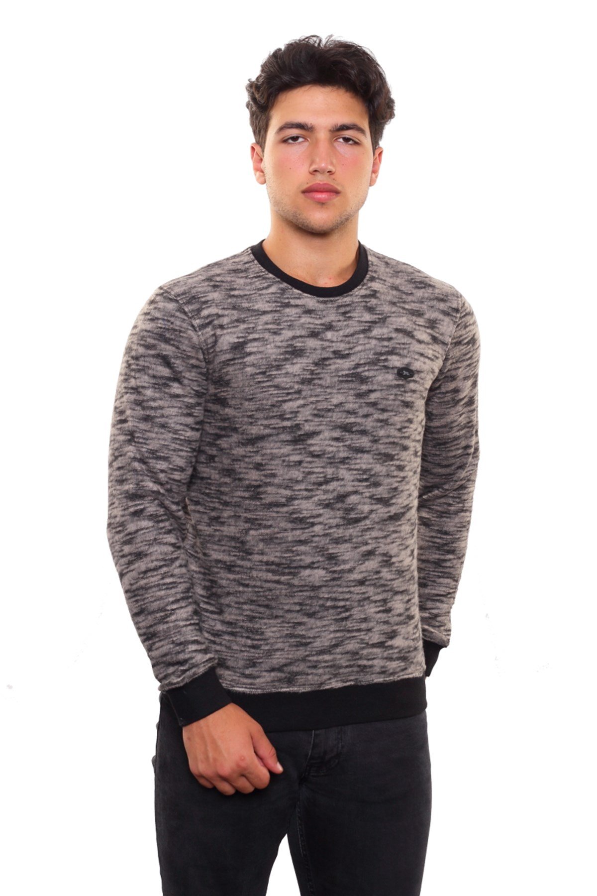 Yuvarlak Yaka Sweatshirt 