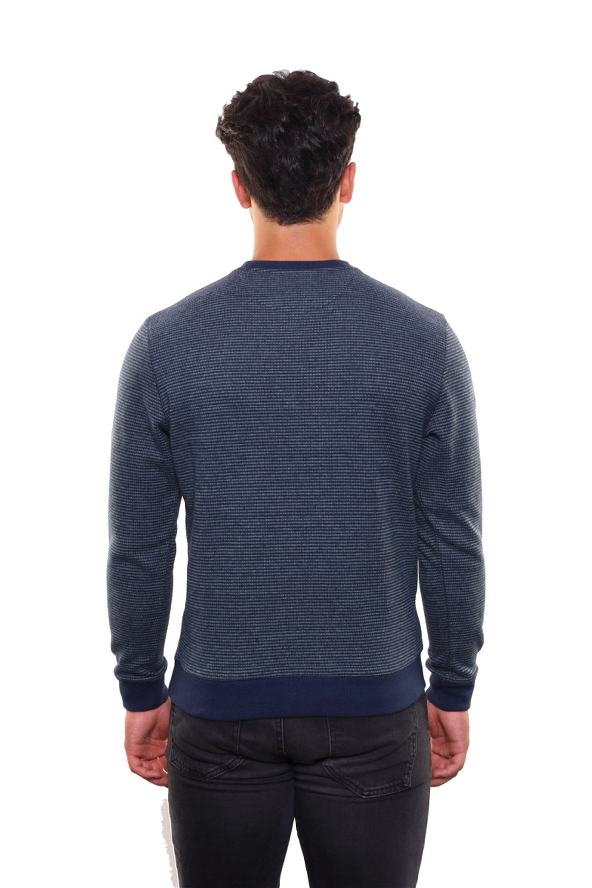 Yuvarlak Yaka Sweatshirt 