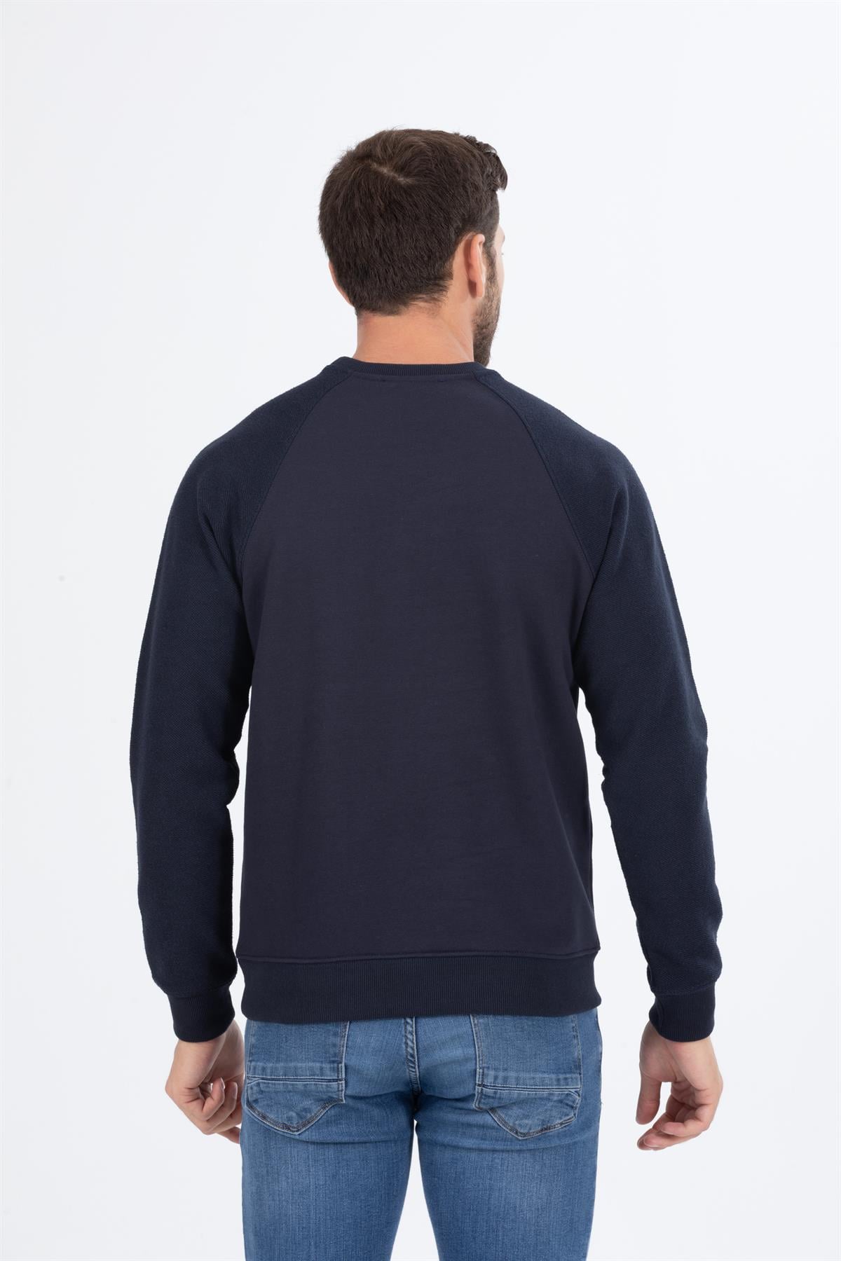 Yuvarlak Yaka Sweatshirt 