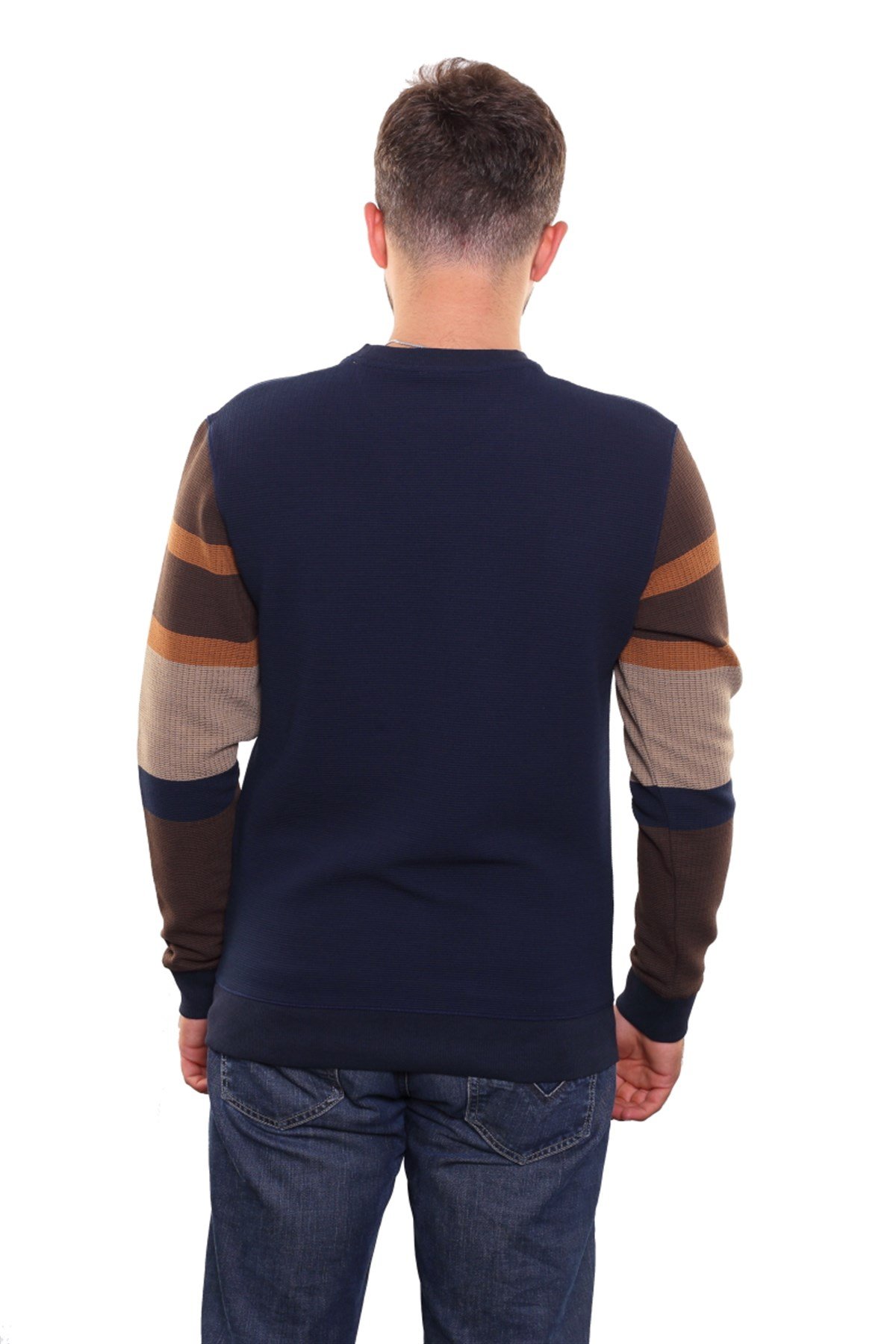 Yuvarlak Yaka Sweatshirt 