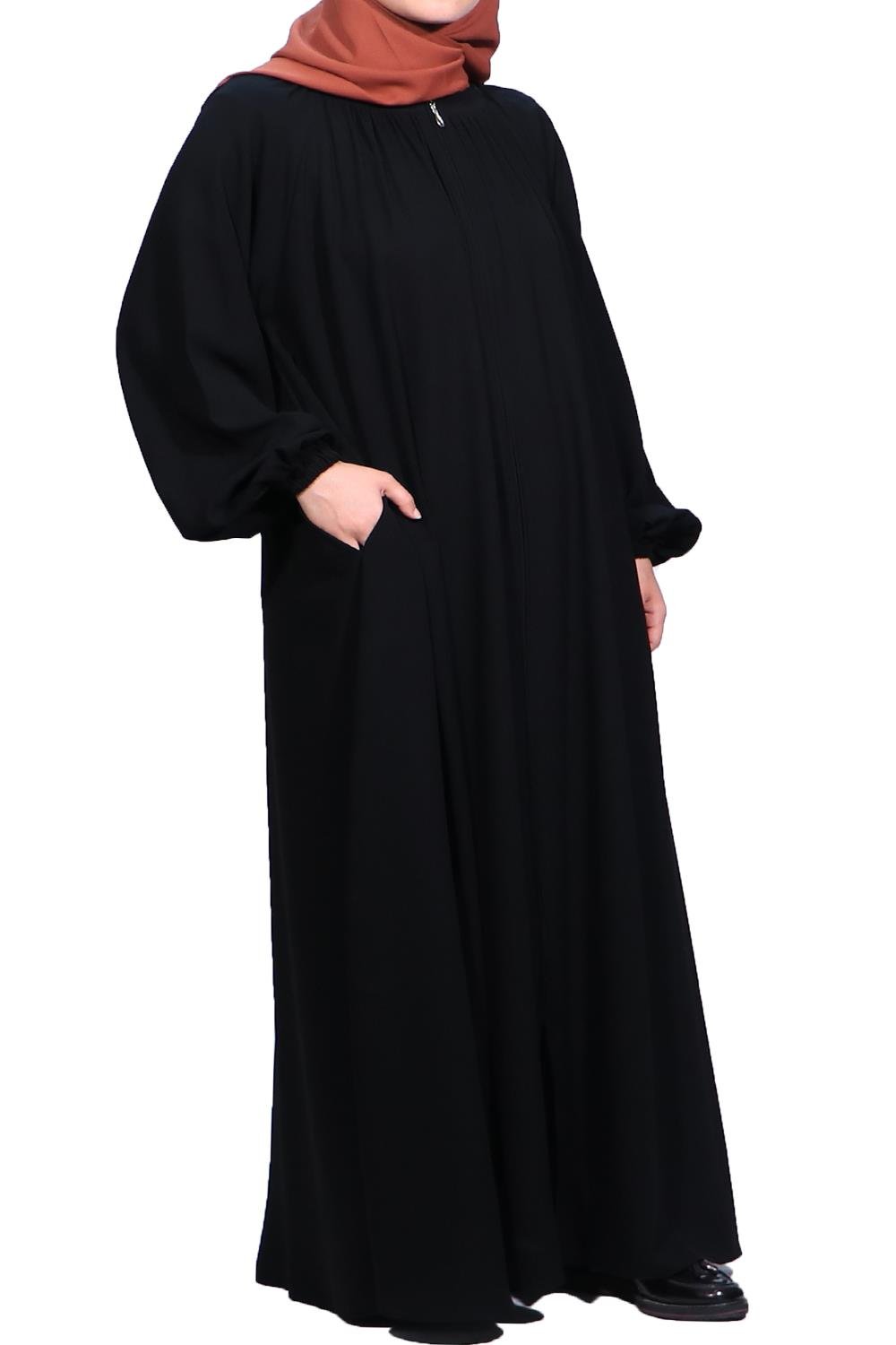 Yakadan Büzgülü Ferace Medine İpeği - Siyah Ferace