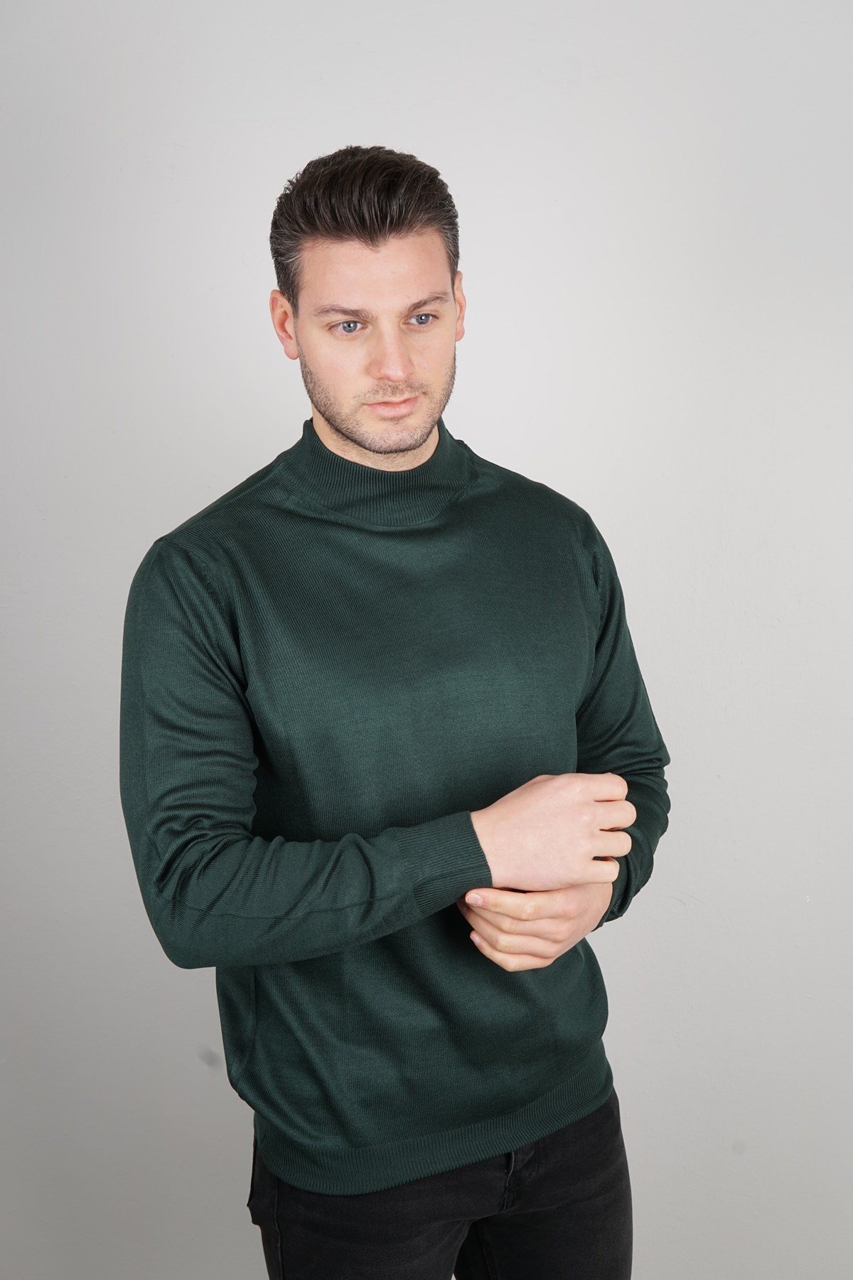 Maserto Haki Yarım Balıkçı Yaka Tüylenmeyen Triko Kazak