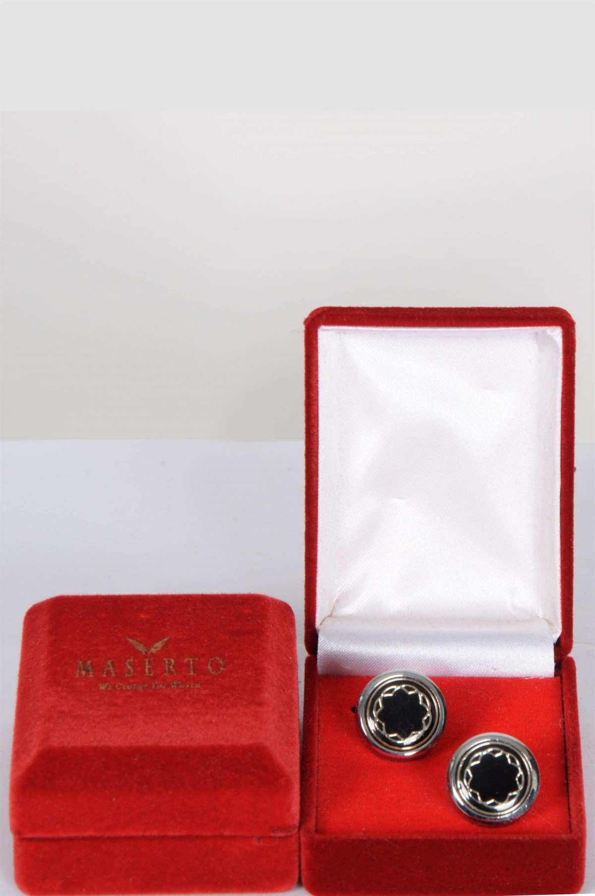 Maserto Klasik Siyah Kol Düğmesi