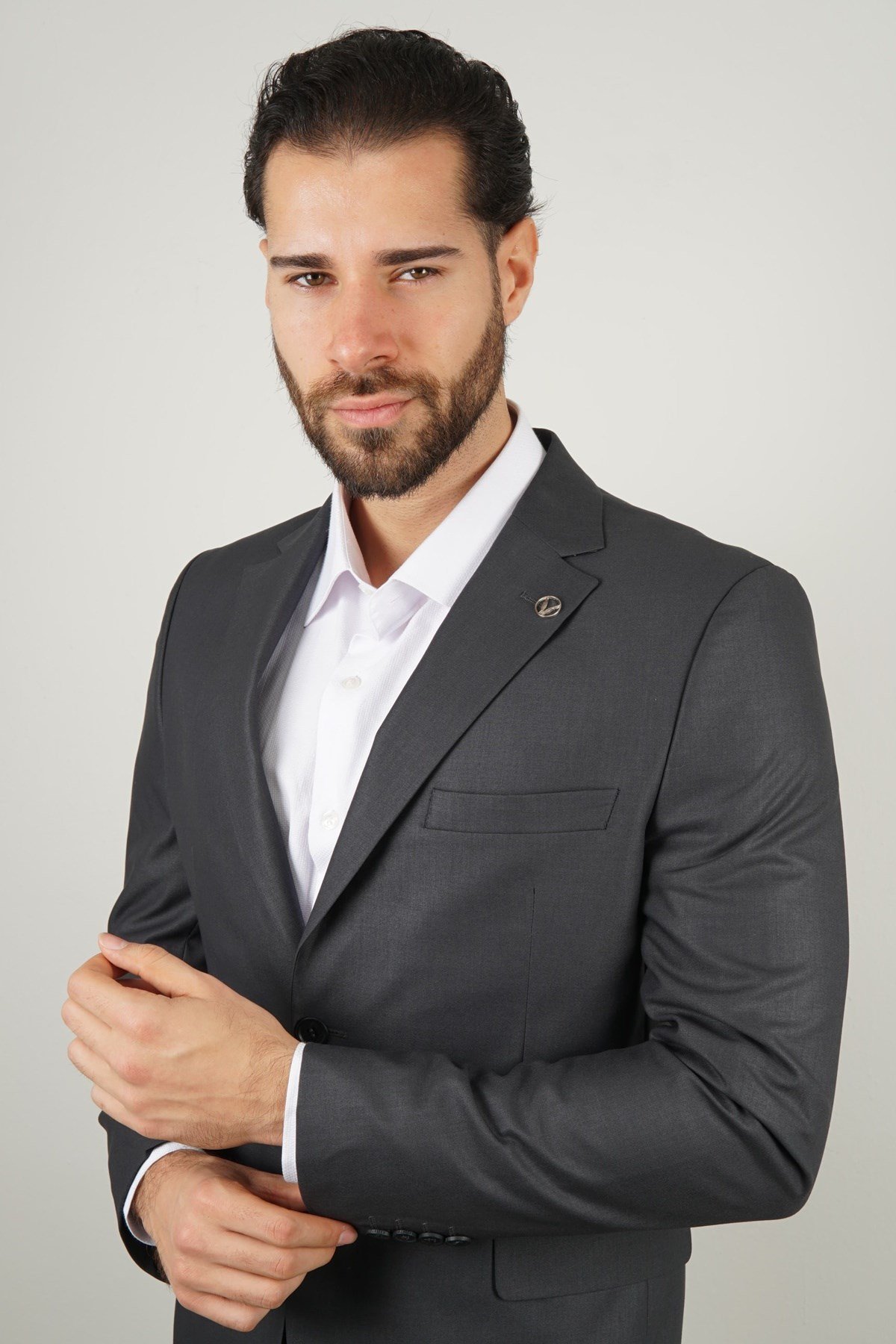 Maserto Koyu Gri Takım Elbise Kendinden Desenli