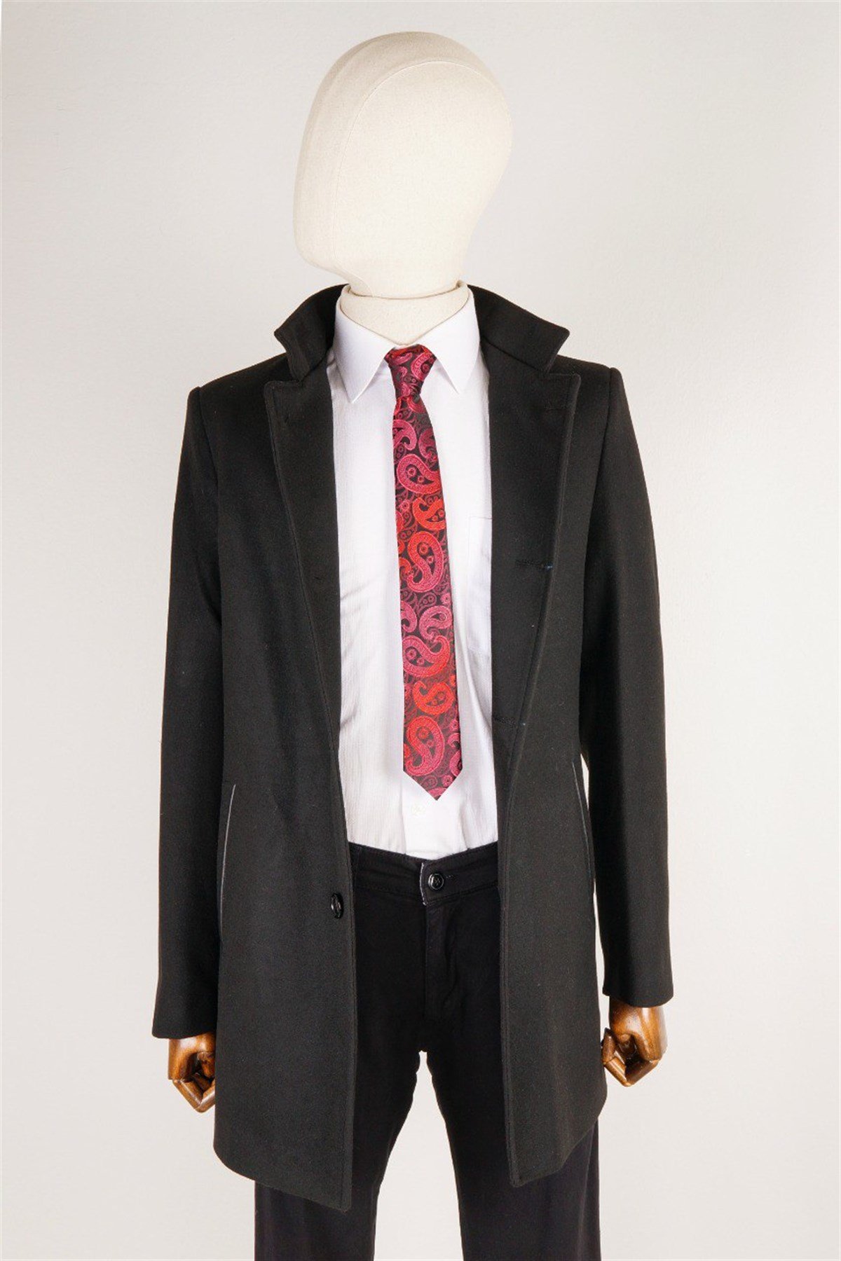 Maserto Regular Fit Siyah Kaban Düz Desenli