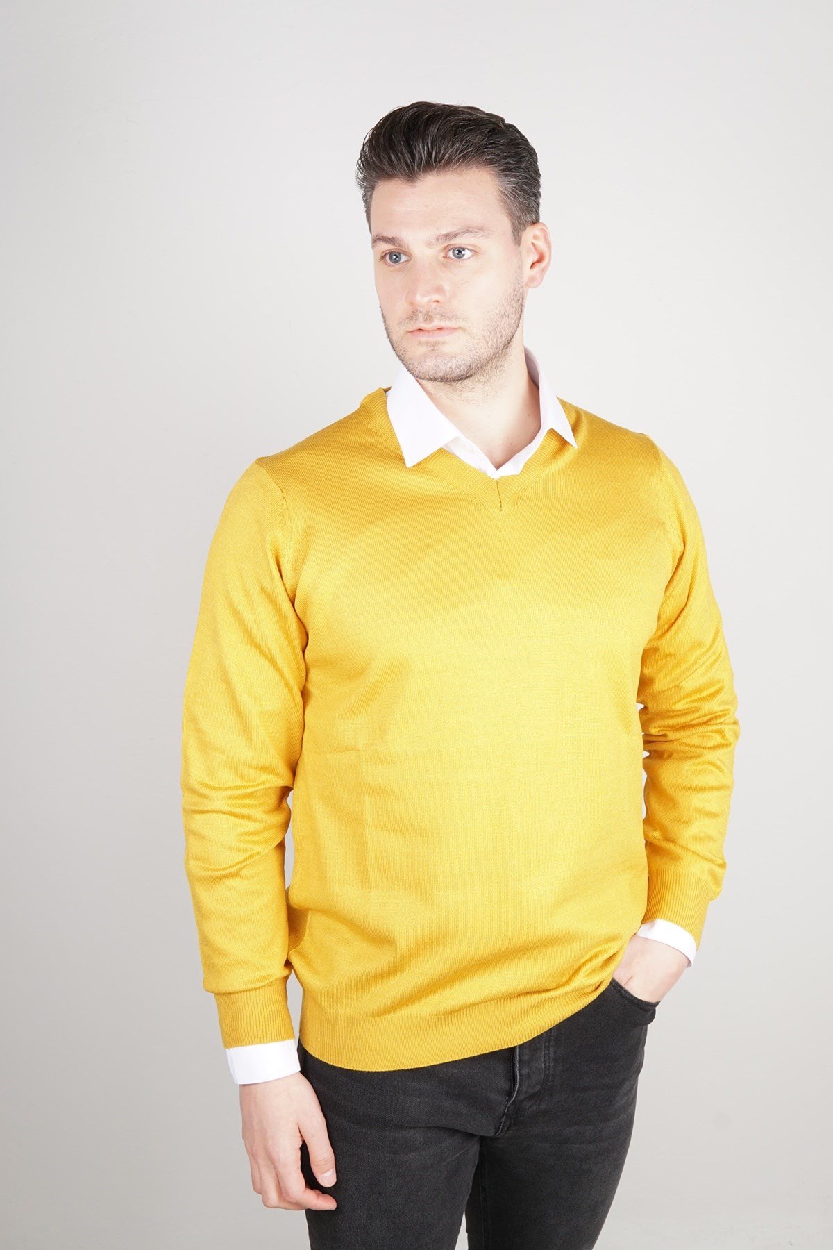 Maserto Sarı V Yaka Tüylenmeyen Triko Kazak