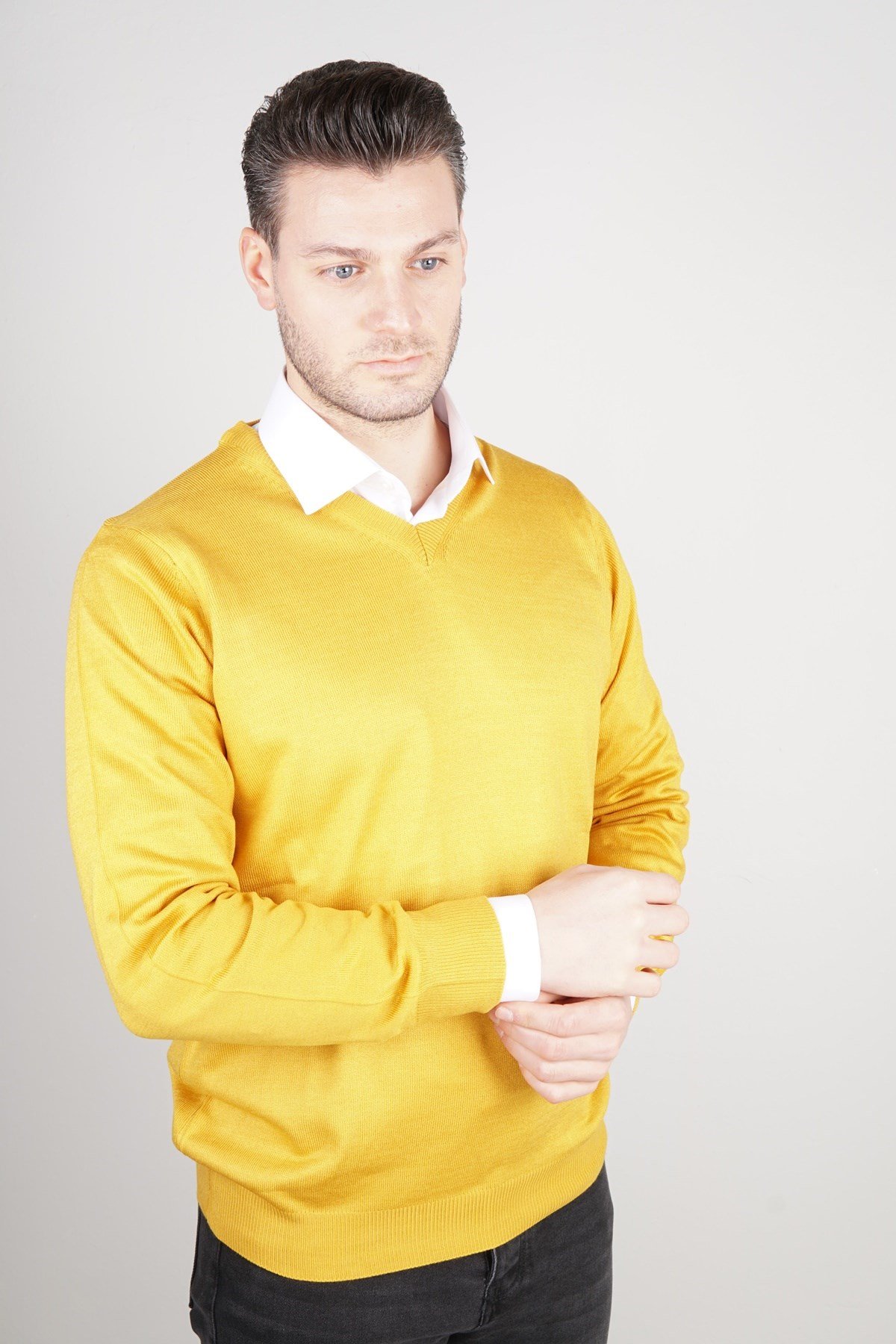 Maserto Sarı V Yaka Tüylenmeyen Triko Kazak