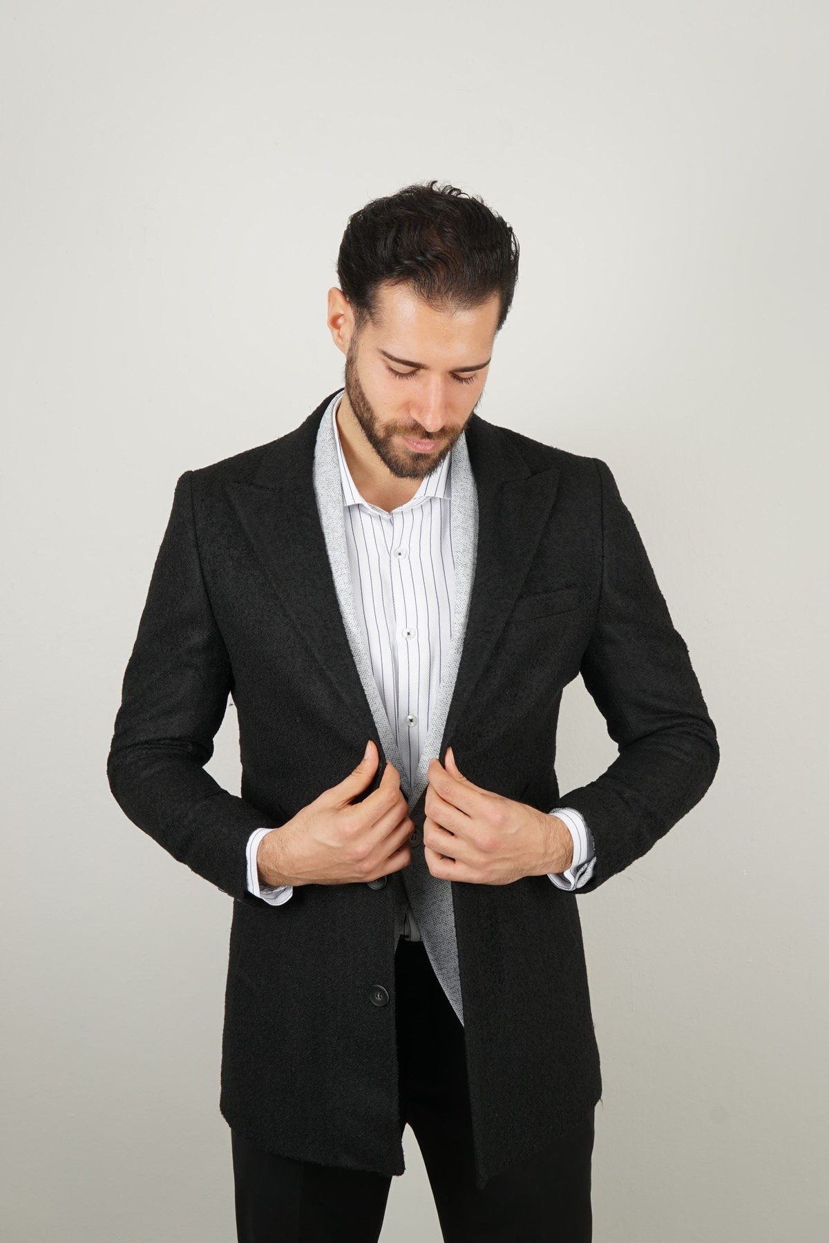 Maserto Siyah Kaban Düz Desenli