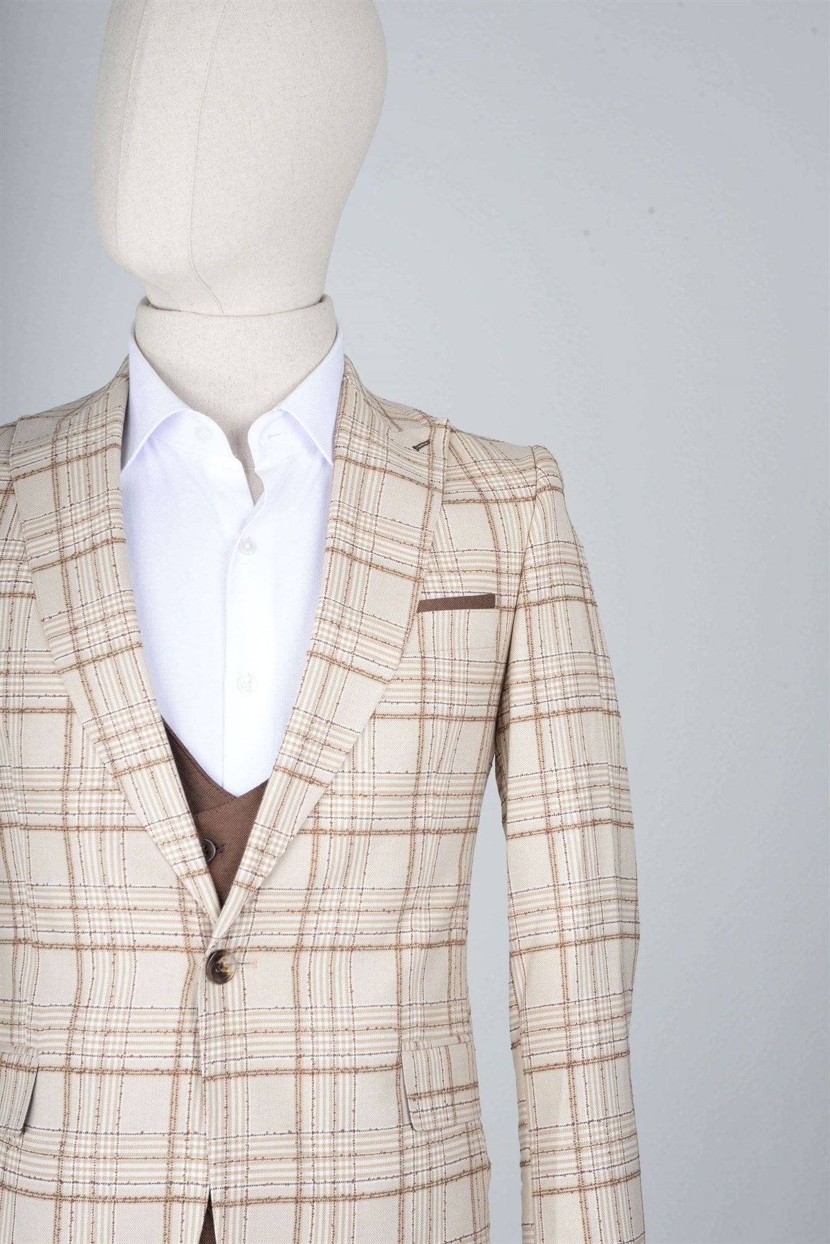 Maserto Slim Fit Açık Kahve Yelekli Takım Elbise Ekose Desenli