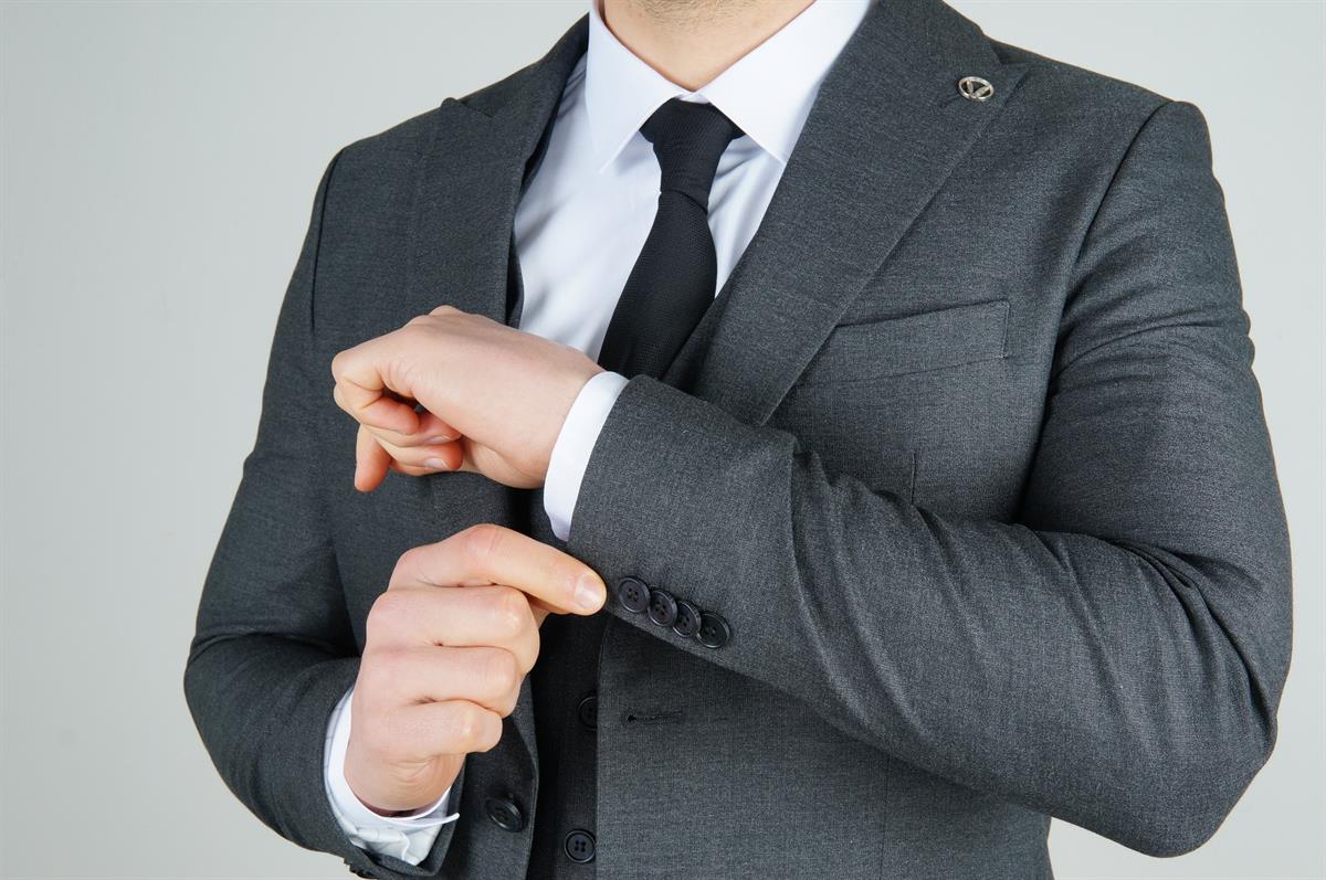 Maserto Slim Fit Koyu Gri Yelekli Takım Elbise Düz Desenli