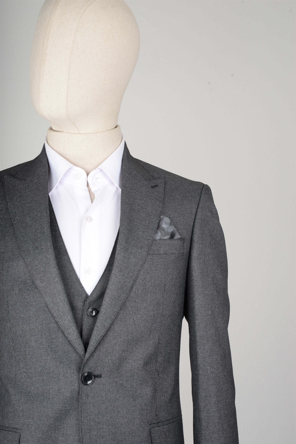 Maserto Slim Fit Koyu Gri Yelekli Takım Elbise Kendinden Desenli