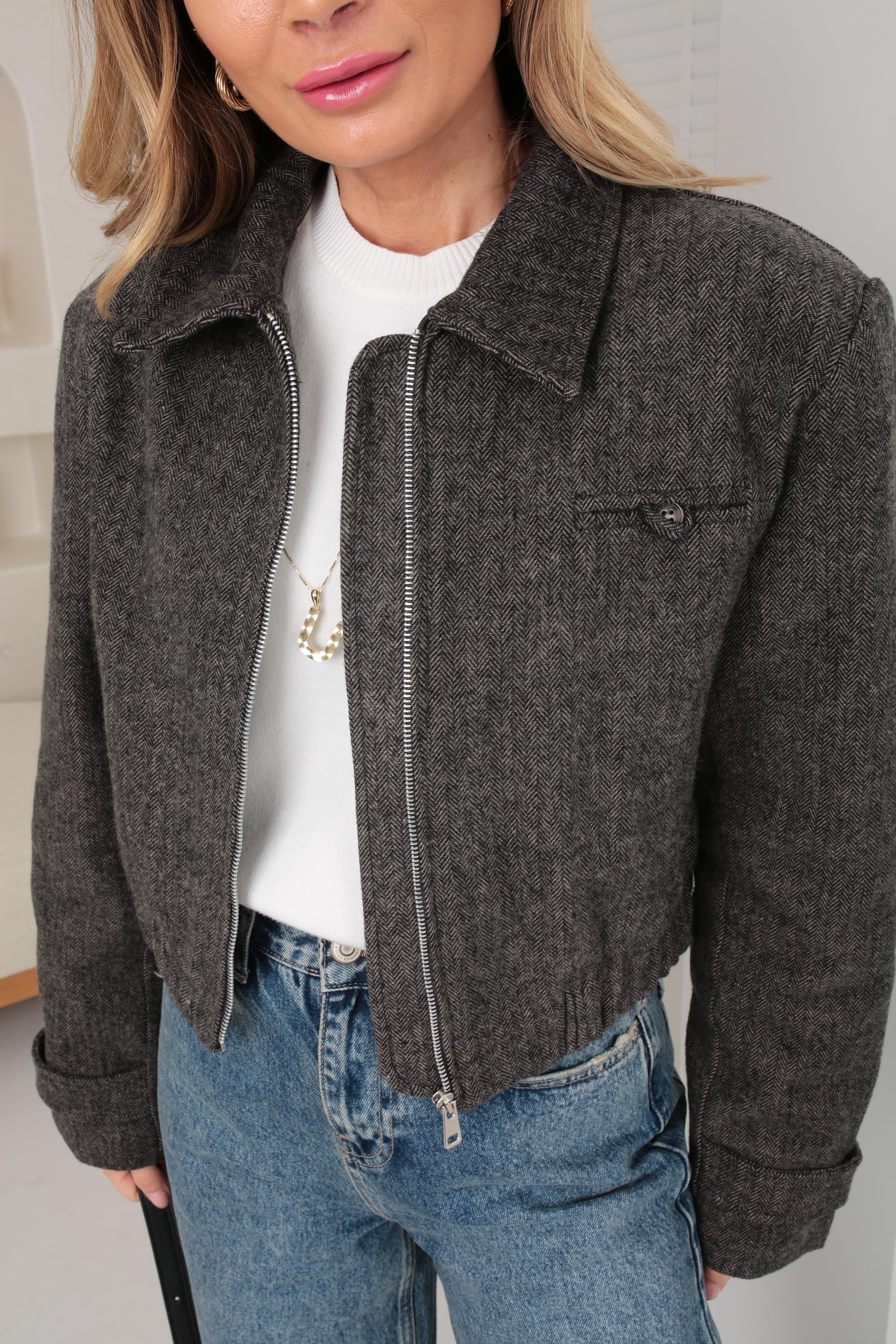 Balıksırtı Desen Kısa Kaşe Ceket CEKET