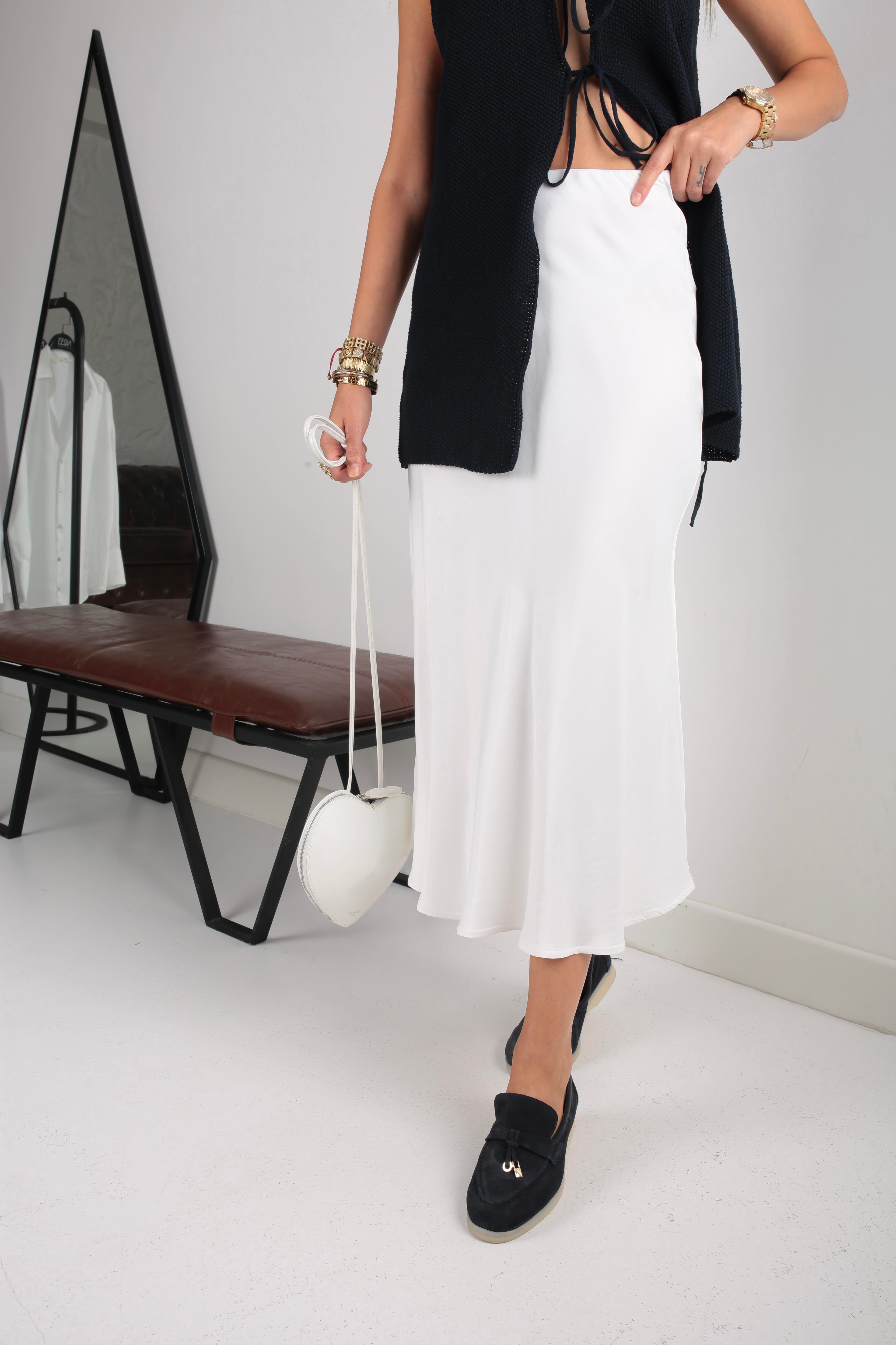 Beli Lastikli Beyaz Saten Etek ETEK
