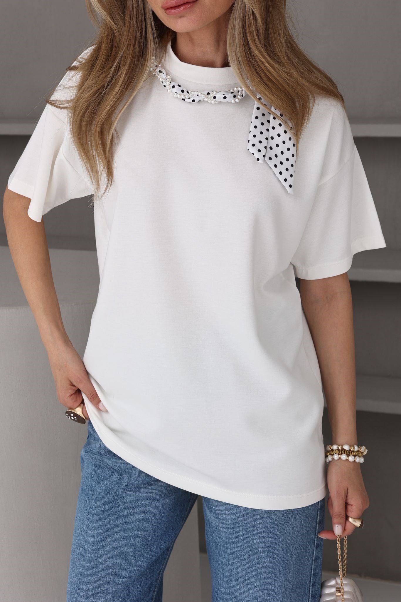Beyaz Fularlı Basic Tshirt T-SHİRT | NO33