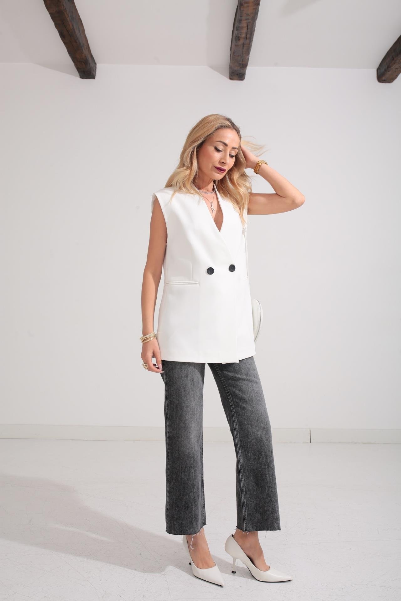 Çift Düğme Uzun Beyaz Yelek YELEK