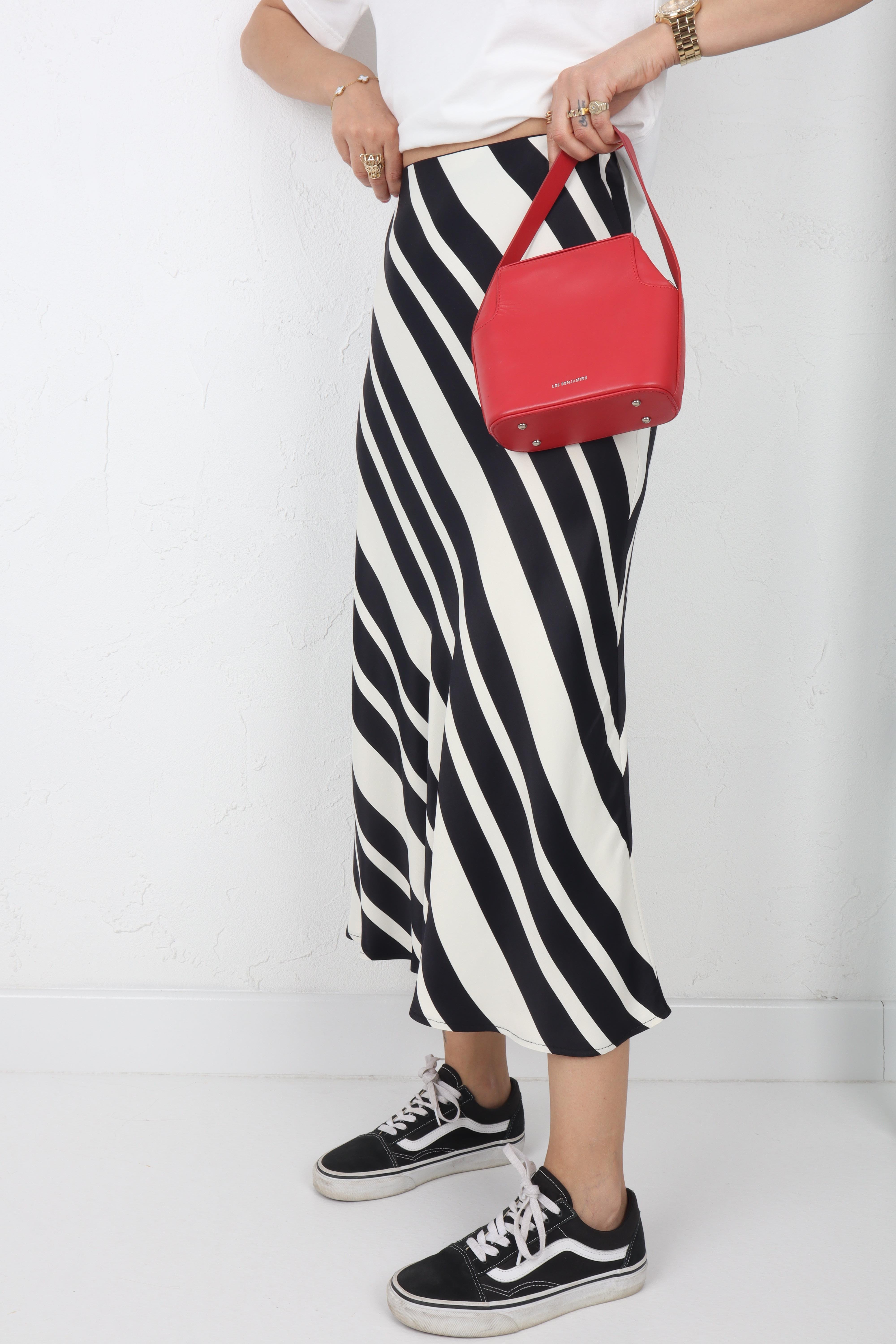 Çizgi Desen Verev Saten Etek ETEK