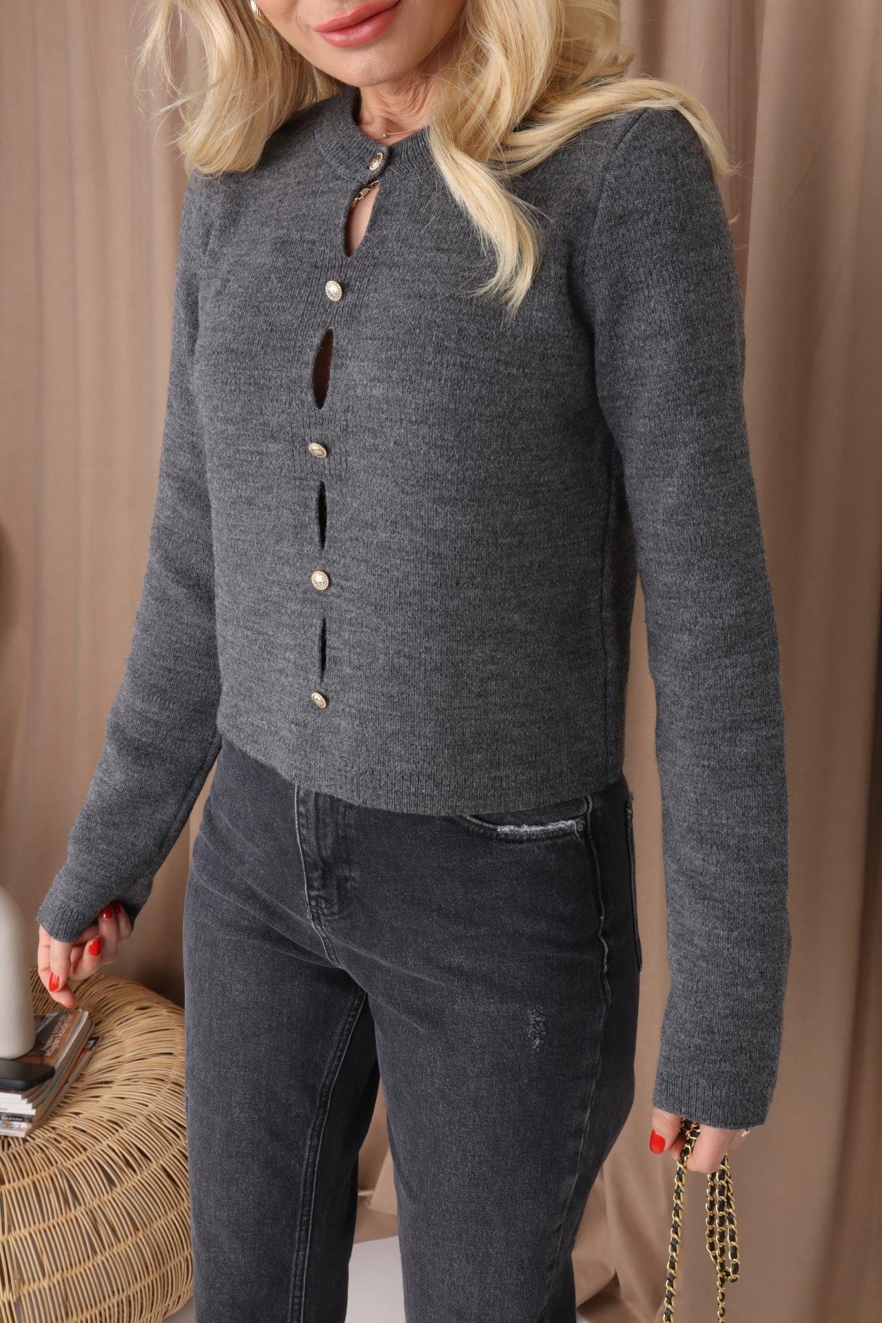 Damla Dekolteli Düğmeli Füme Kazak TRİKO VE KAZAK