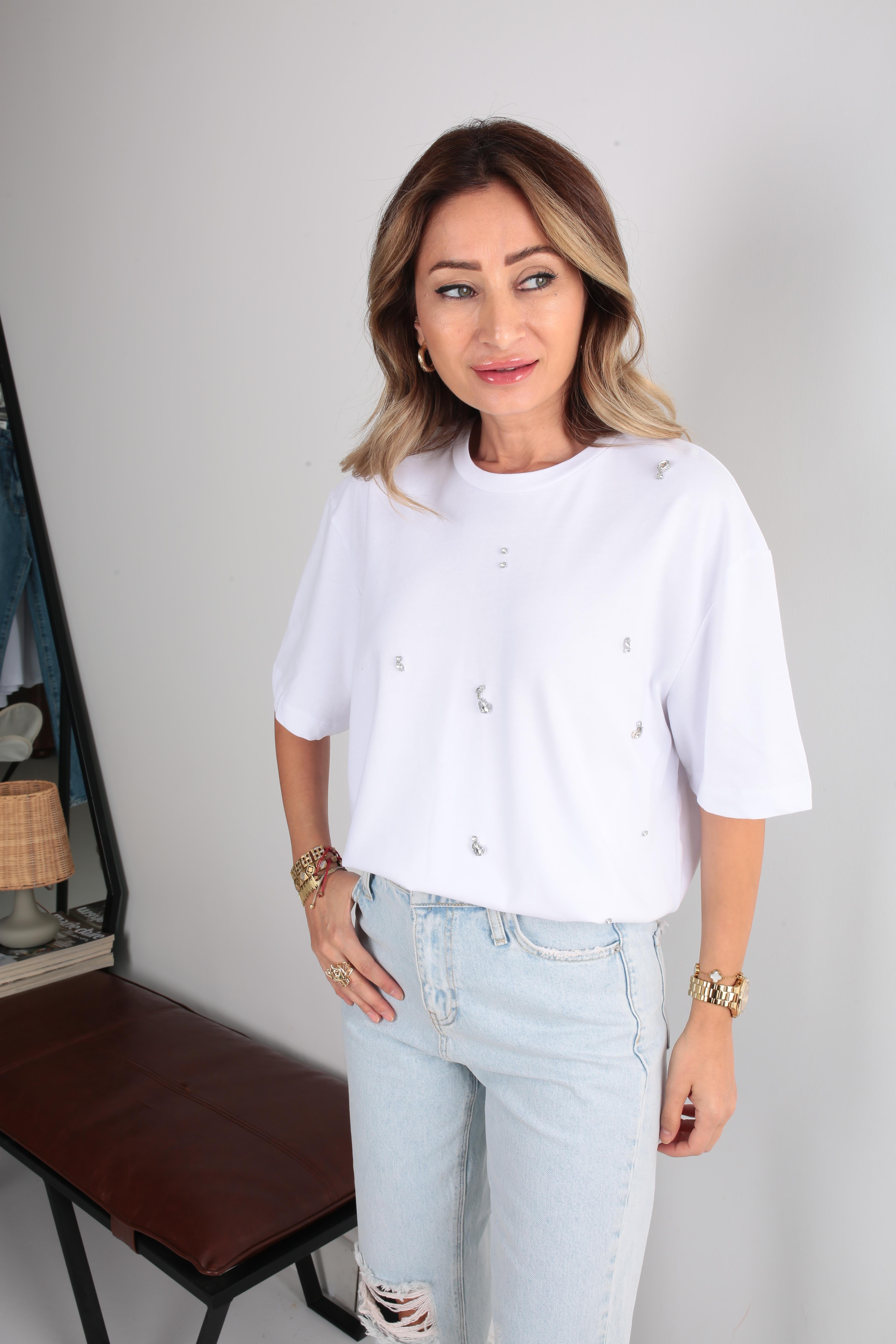 Damla Taş İşli Beyaz Basic Tshirt T-SHİRT