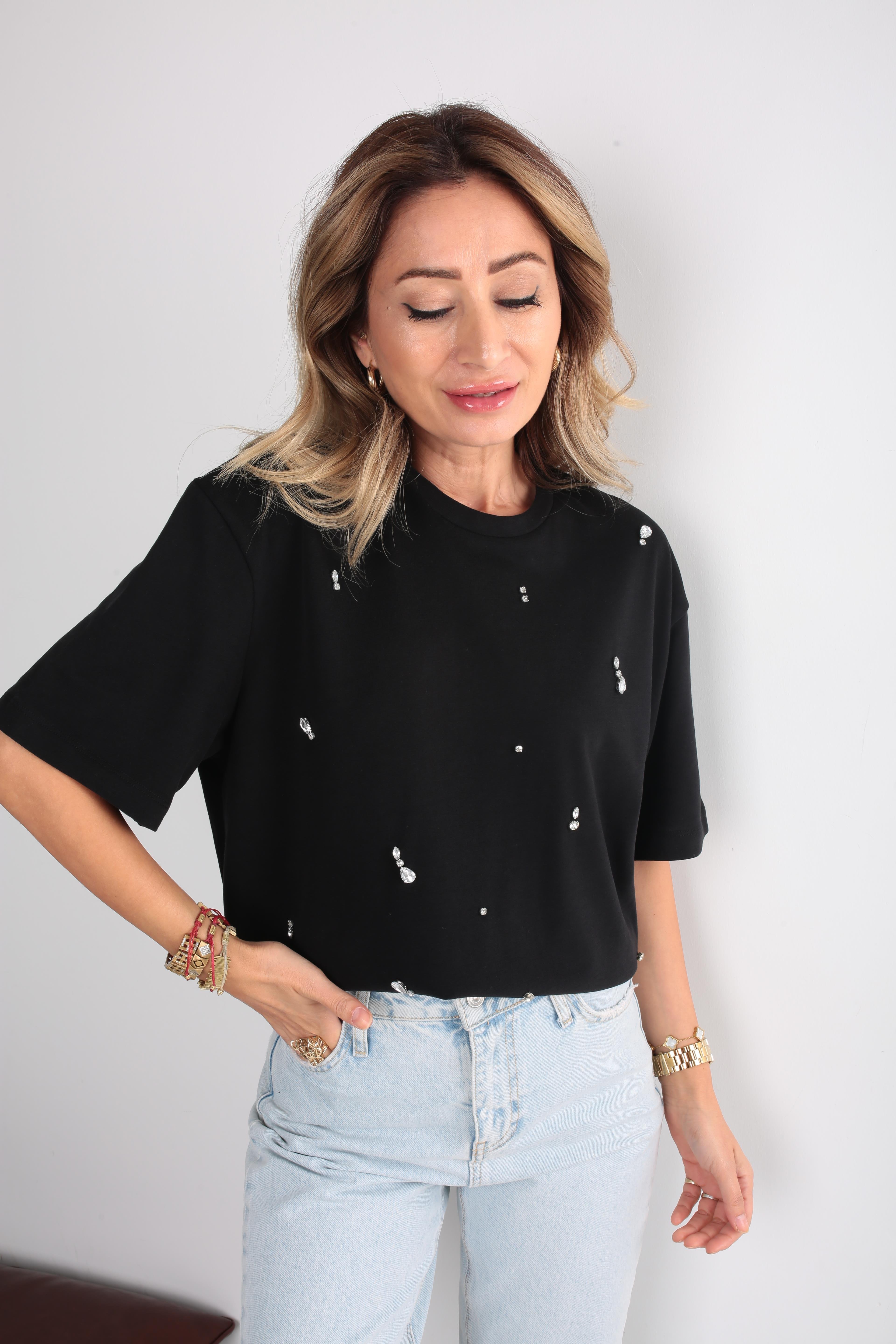 Damla Taş İşli Siyah Basic Tshirt T-SHİRT