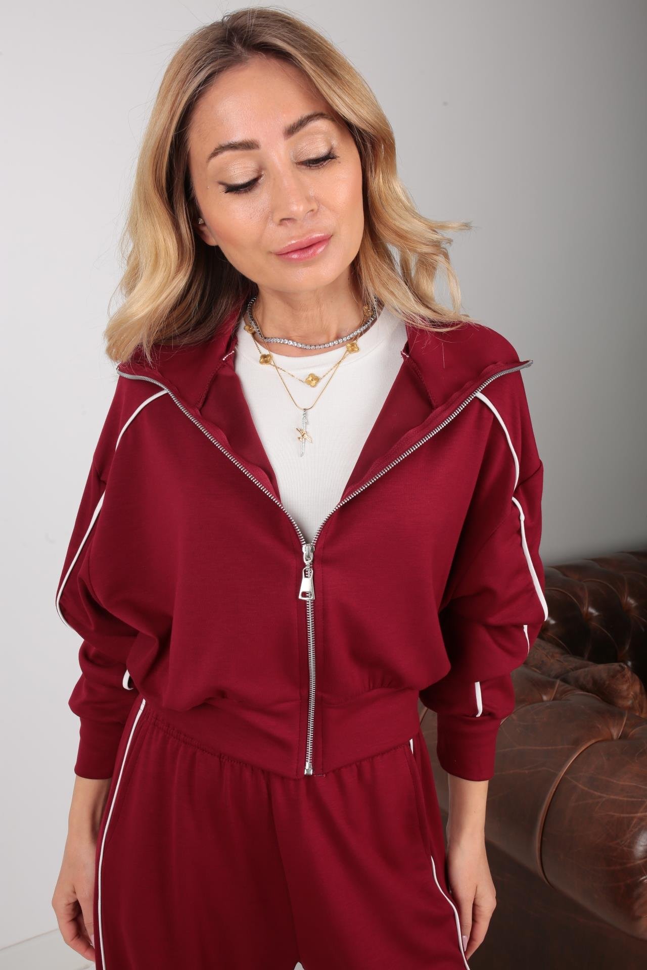 Dik Yaka Biyeli Bordo Spor Takım SPOR TAKIMLAR