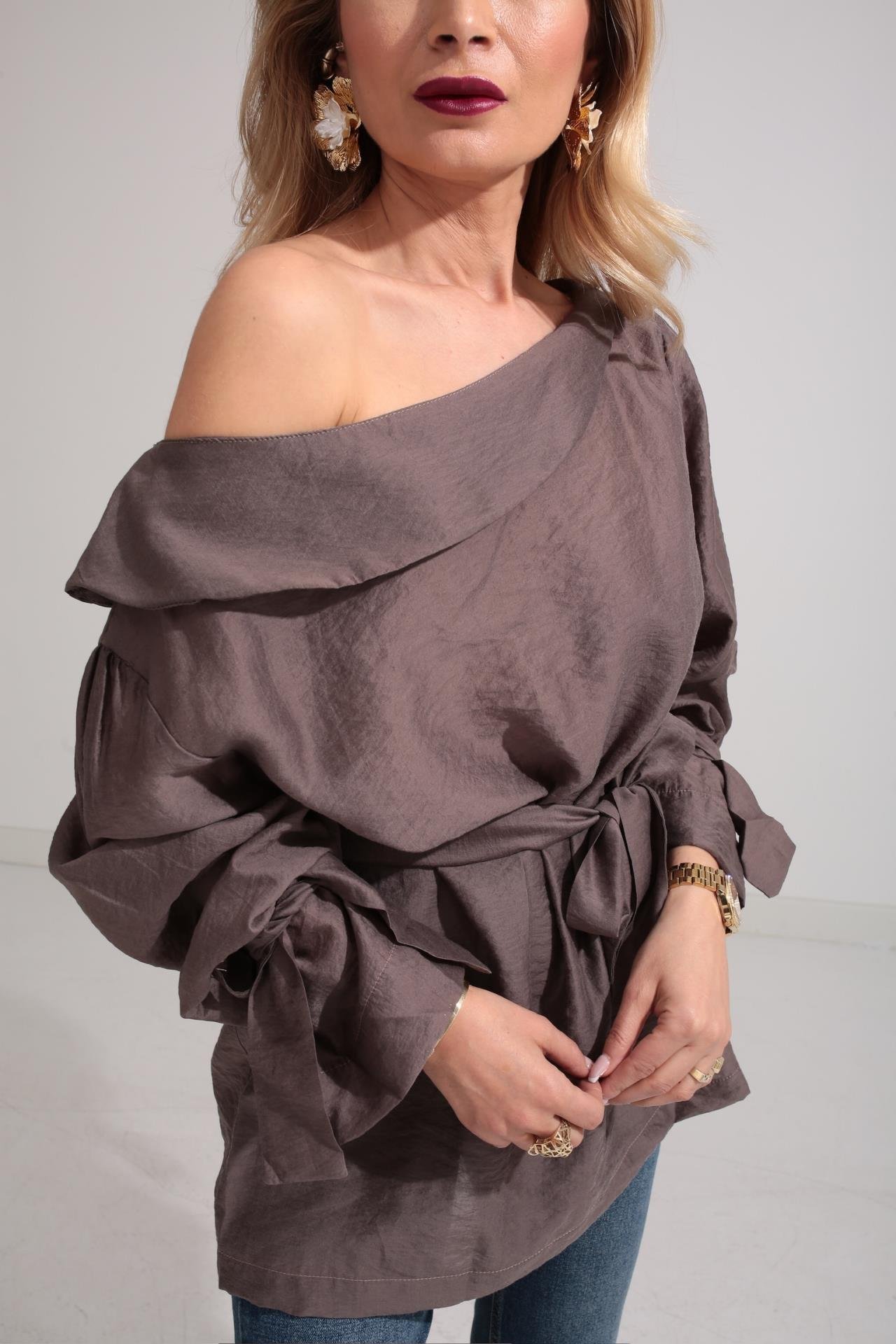 Düşük Omuz Kahve Bluz BLUZ