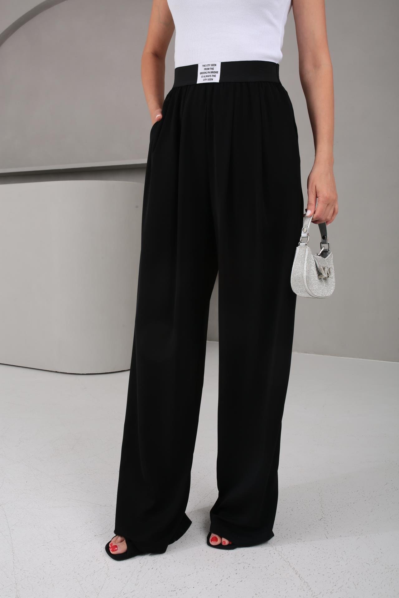 Etiket Detay Cepli Geniş Siyah Pantolon PANTOLON | NO33