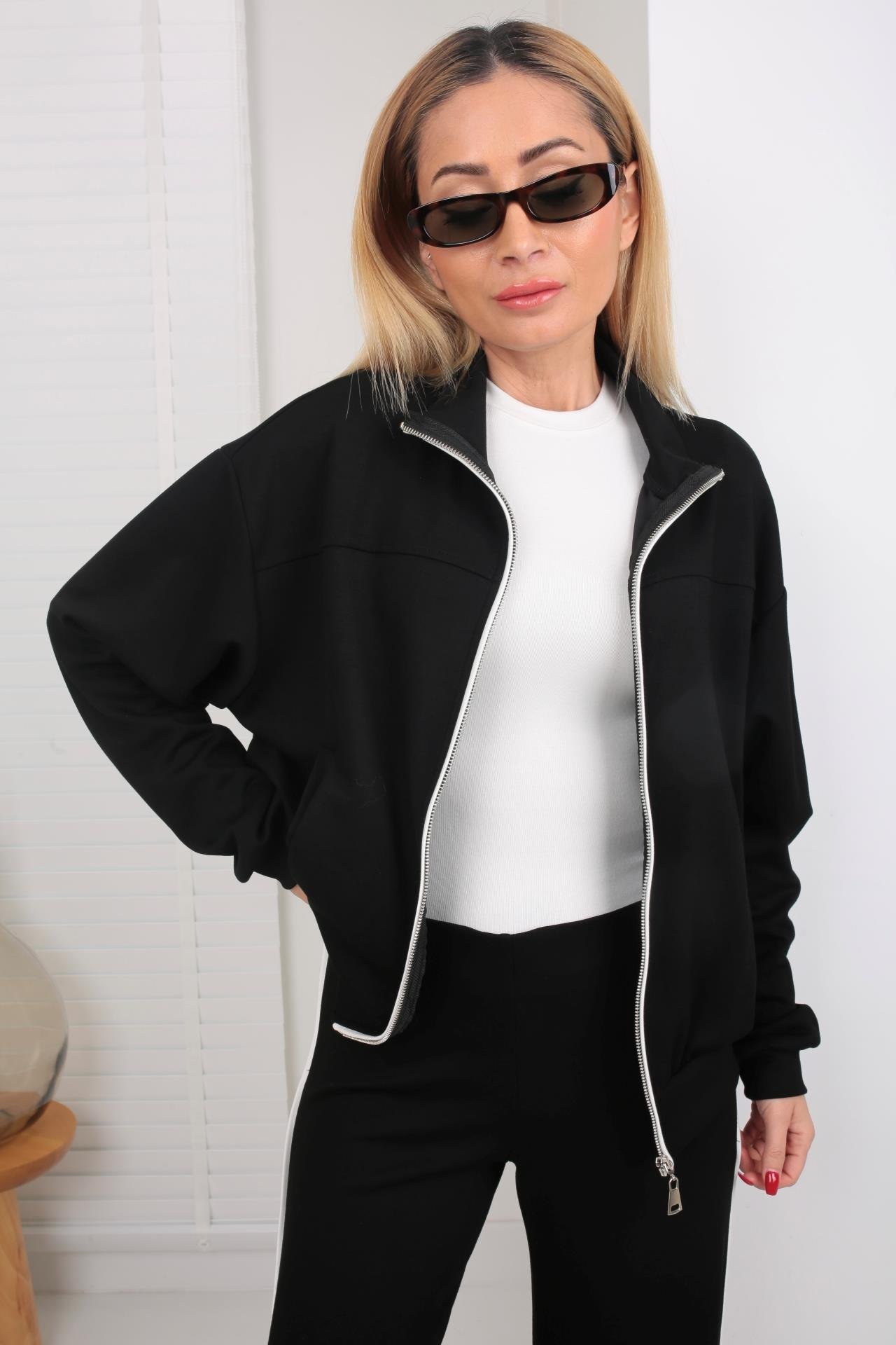 Fermuarlı Yanı Şeritli Siyah Spor Takım SPOR TAKIMLAR