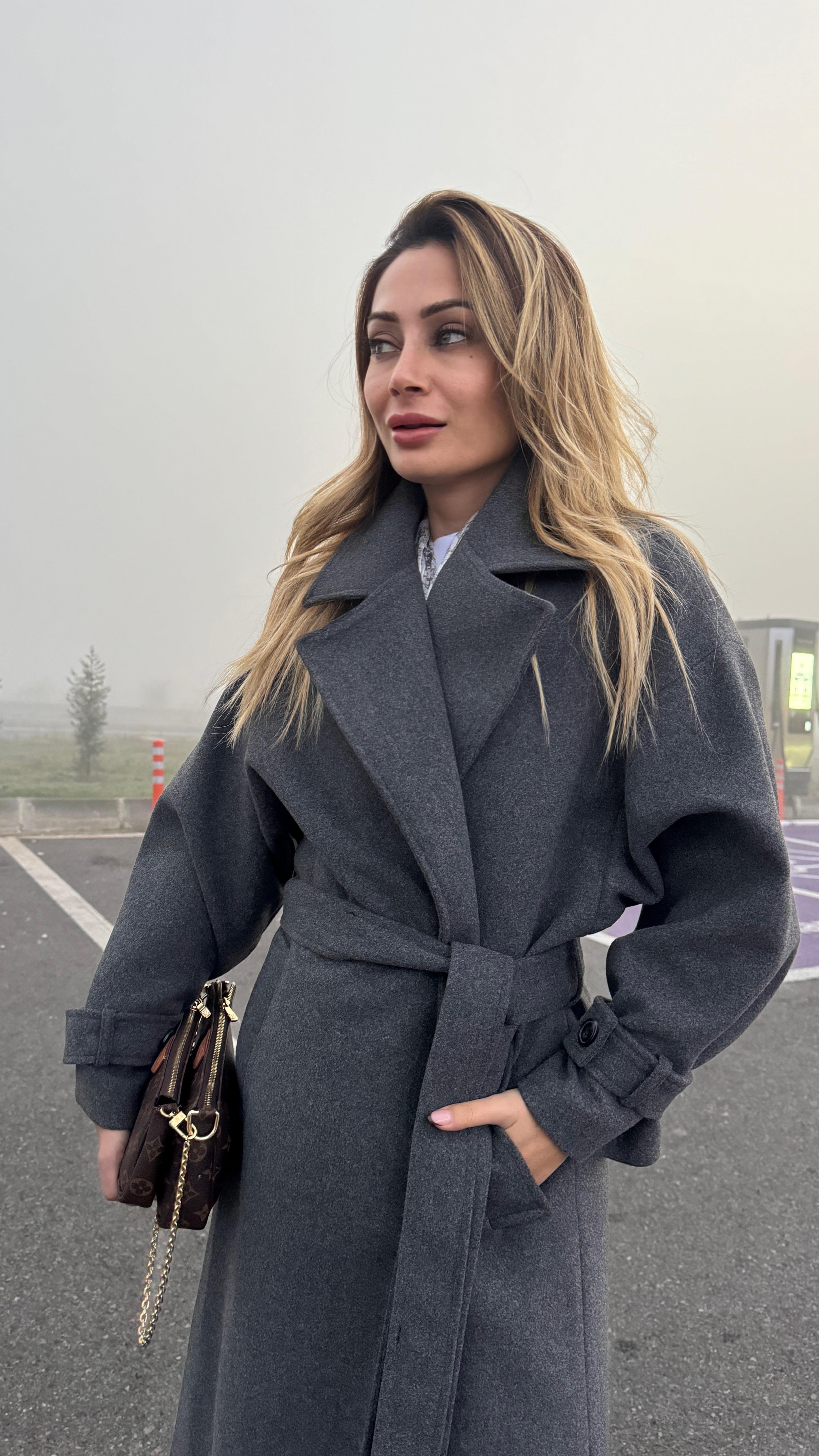 Füme Kuşaklı Kaşe Uzun Kaban KABAN