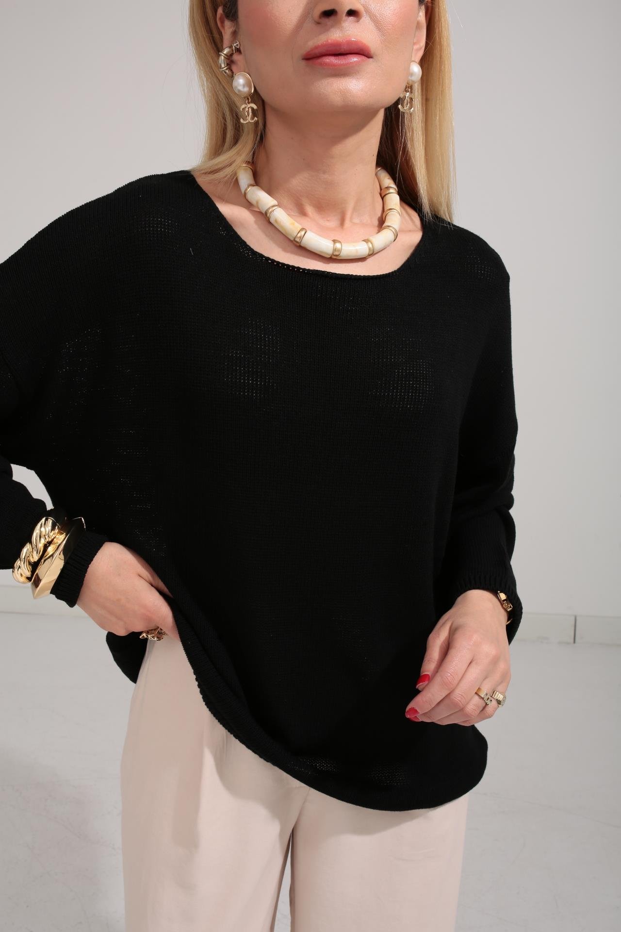 Geniş Yaka Siyah Mevsimlik Triko TRİKO VE KAZAK | NO33