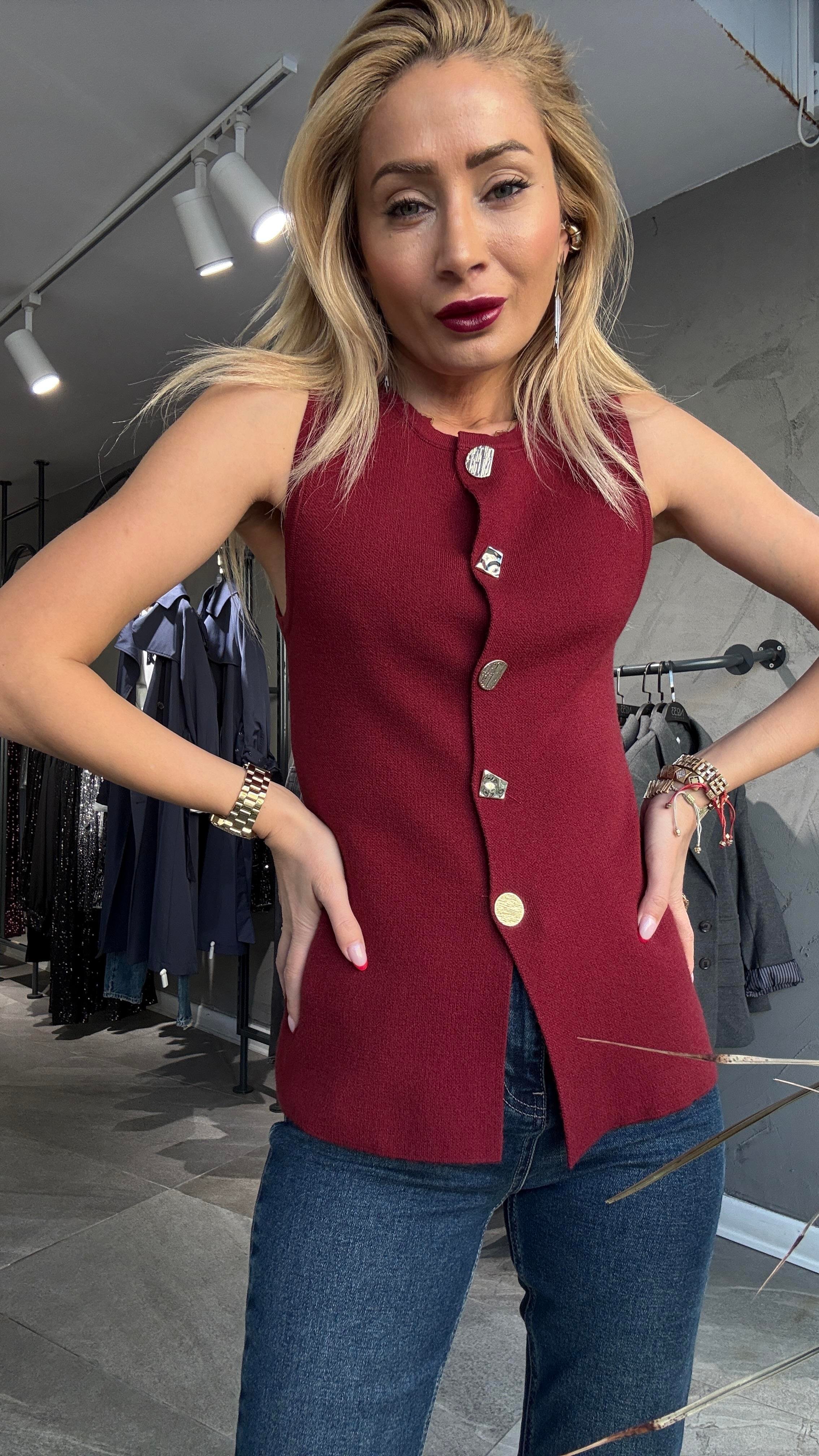 Gold Düğmeli Kolsuz Bordo Triko Yelek YELEK