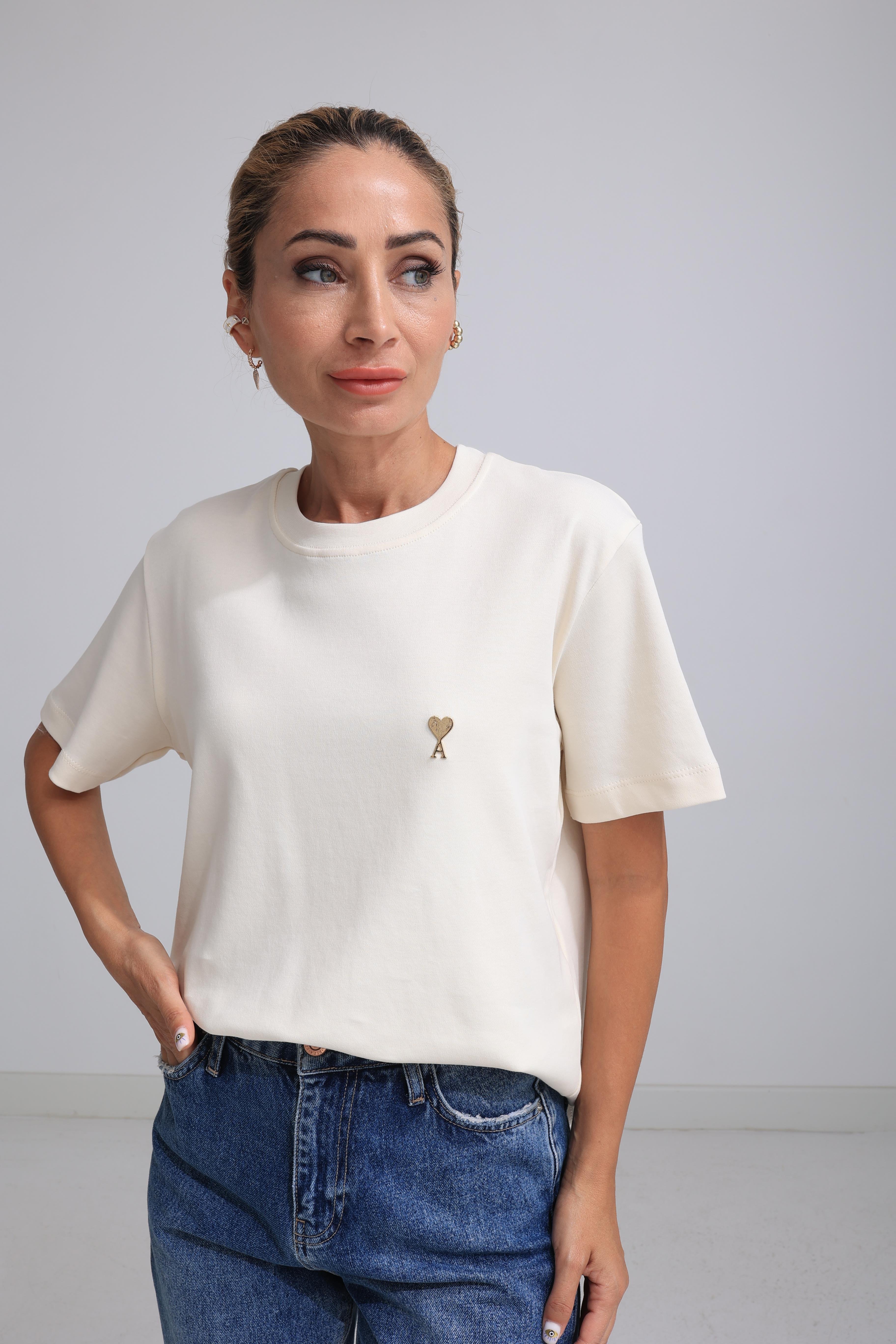 Gold Metal Kalp Zımbalı Krem Basic Tshirt T-SHİRT | NO33