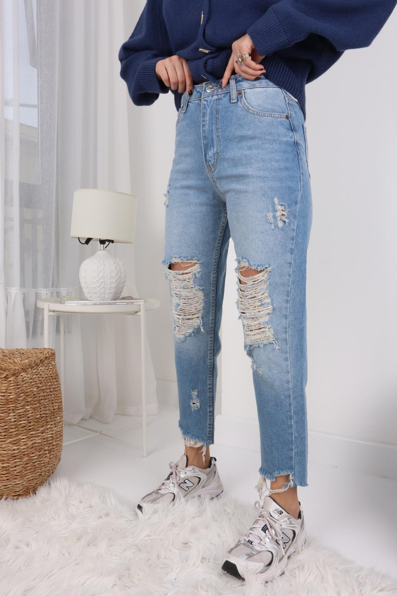 Gölgeli Dizleri  Yırtıklı Likrasız Mom Jean JEAN