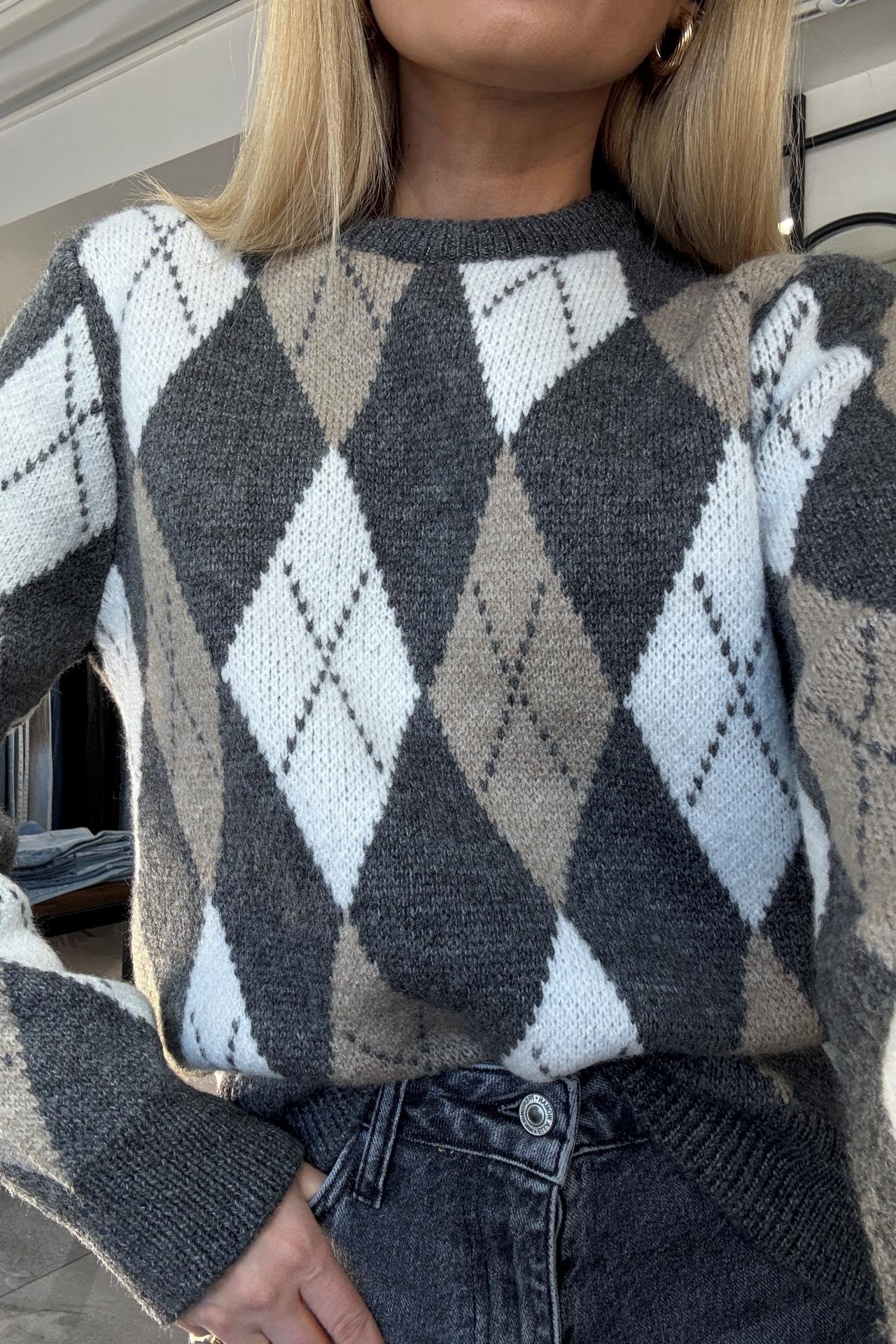 Gri Bej Baklava Desen Kazak TRİKO VE KAZAK