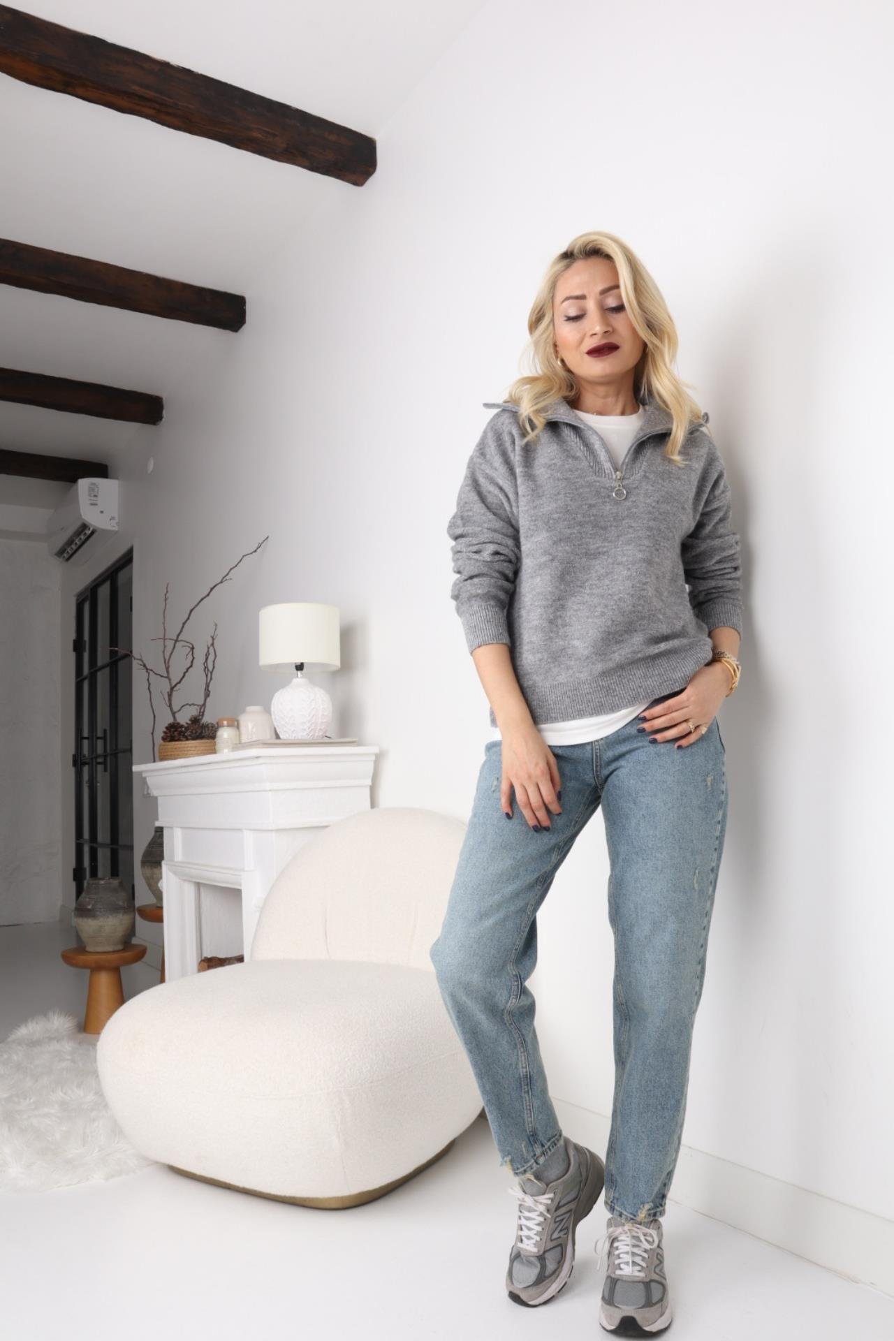 High Rise Açık Mavi Comfort Likralı Mom Jean JEAN