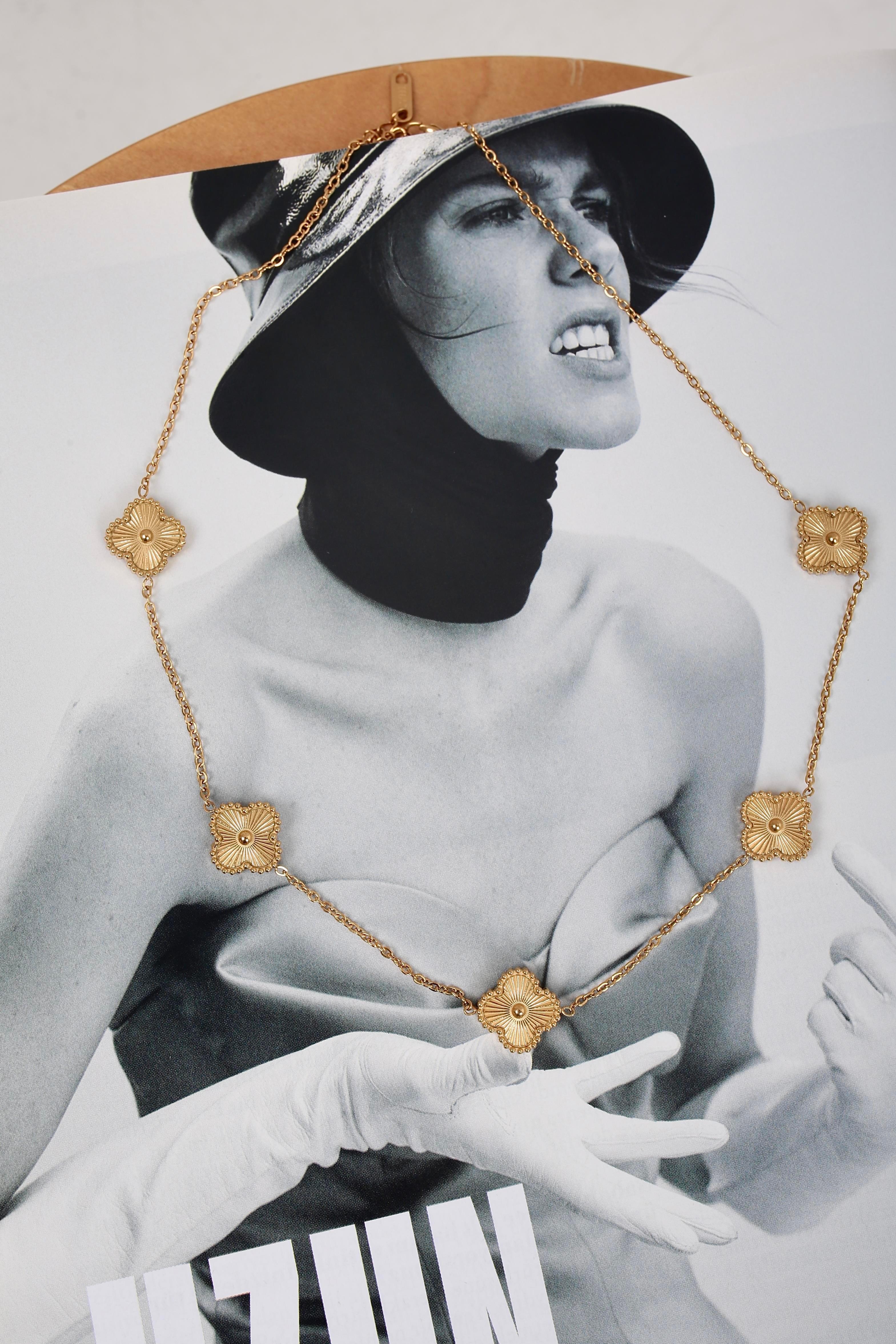 İnce Zincirli Gold Yonca Kolye KOLYE