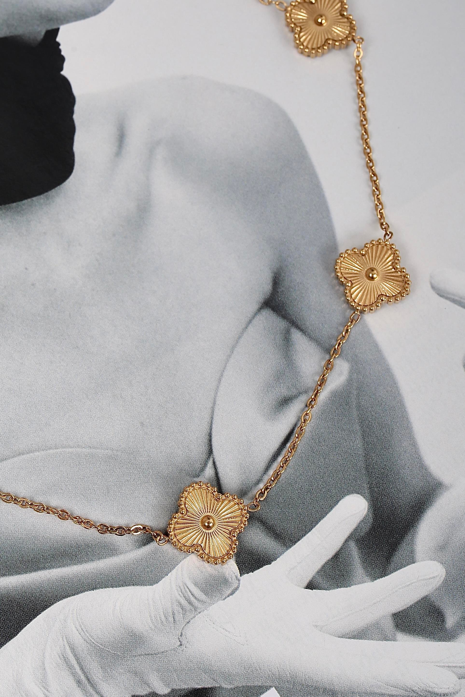 İnce Zincirli Gold Yonca Kolye KOLYE