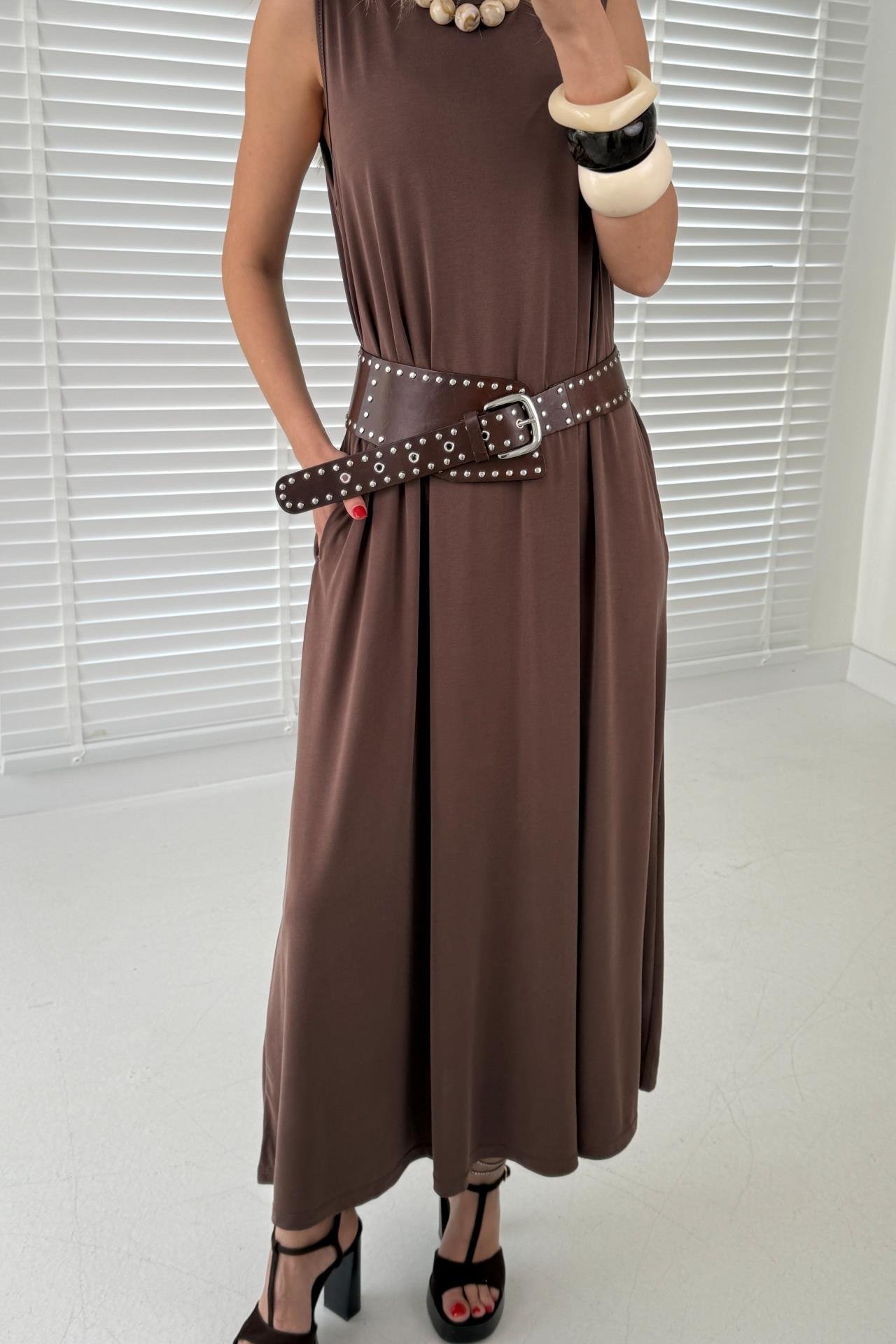 Kalın Askı Cepli Kahve Örme Kloş Elbise ELBİSE | NO33