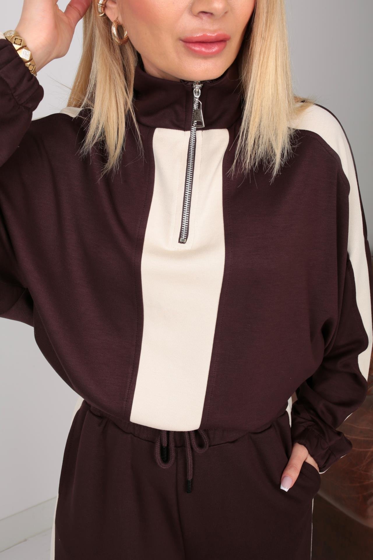 Kalın Şeritli Dik Yaka Kahve Spor Takım SPOR TAKIMLAR