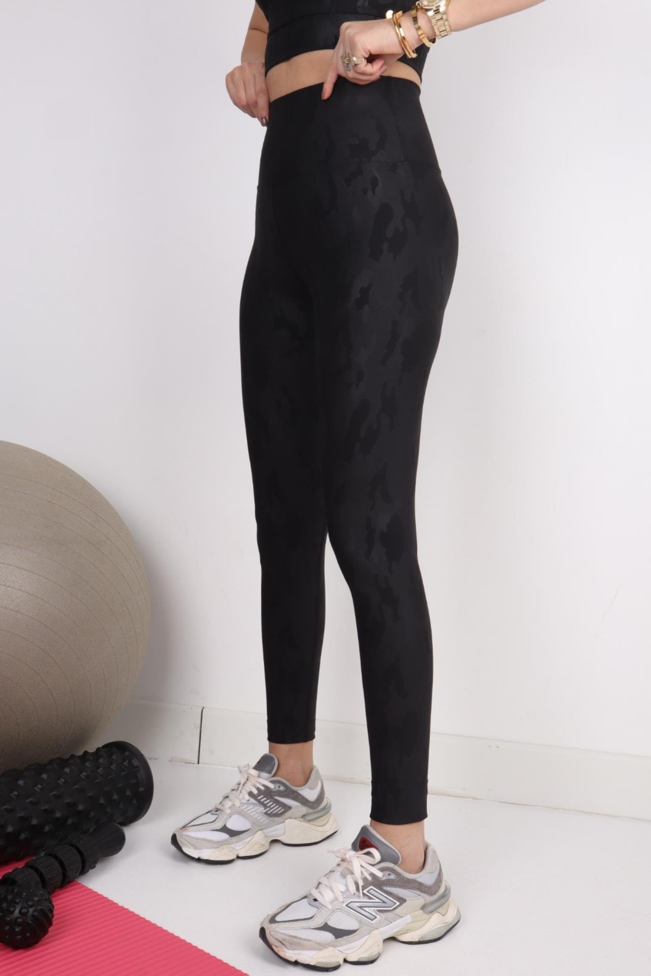 Kamuflaj Siyah Toparlayıcı  Spor Tayt TAYT