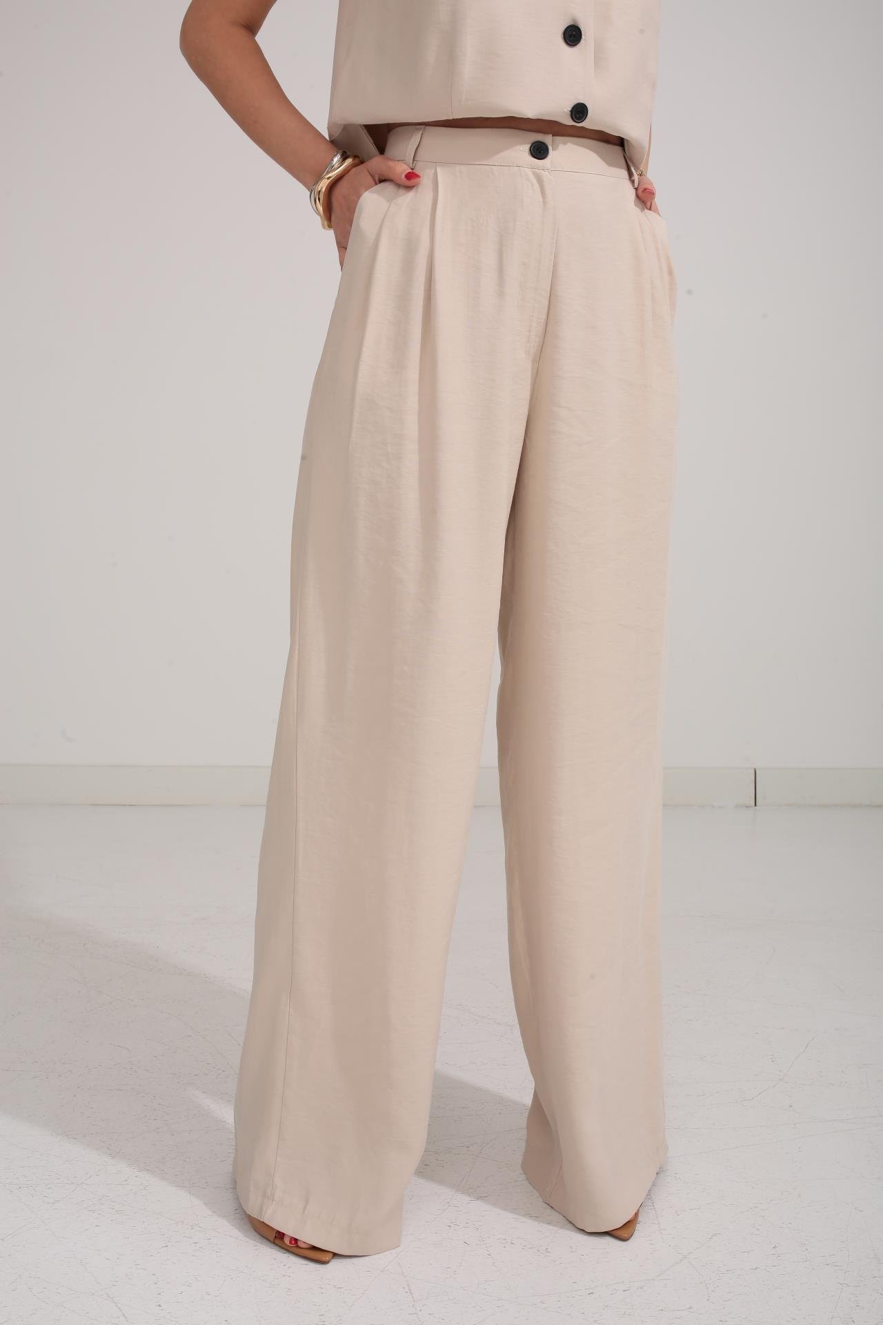 Kapak Cepli Bej Yelekli  Takım TAKIM | NO33